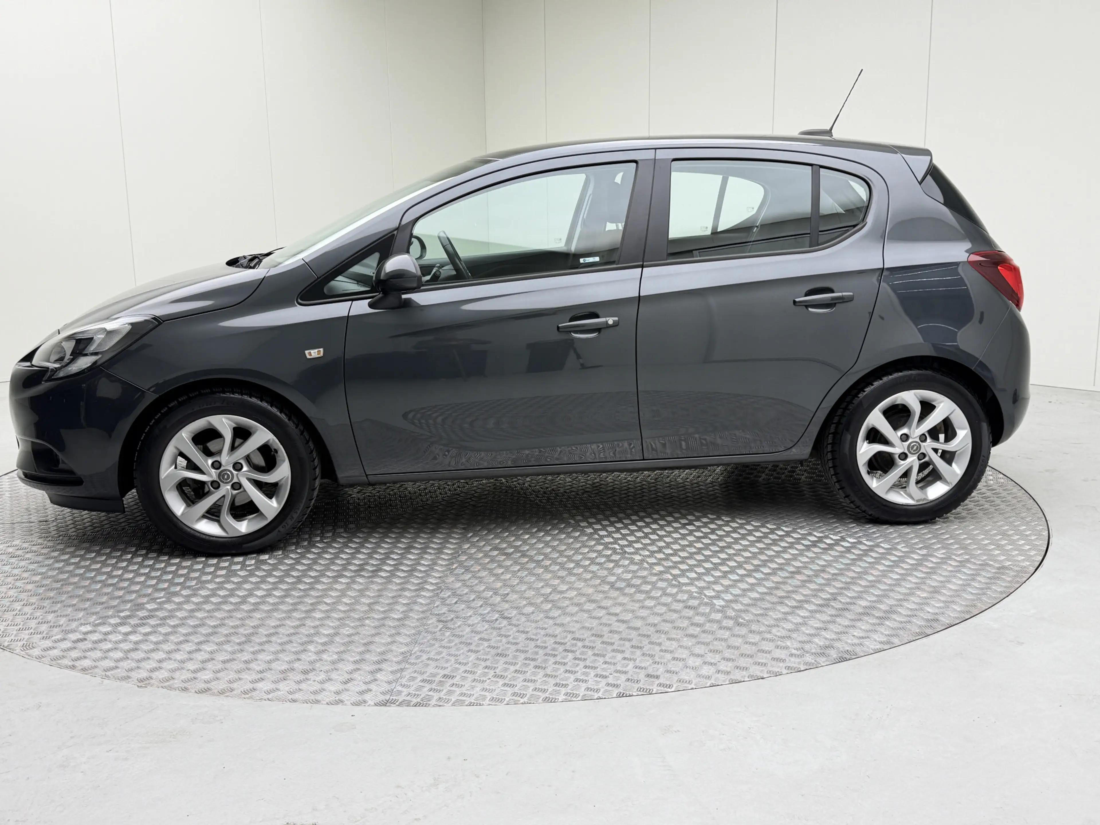 Opel Corsa 1.4 Online Edition | Airco | Navigatie | Pdc achte — photo 2