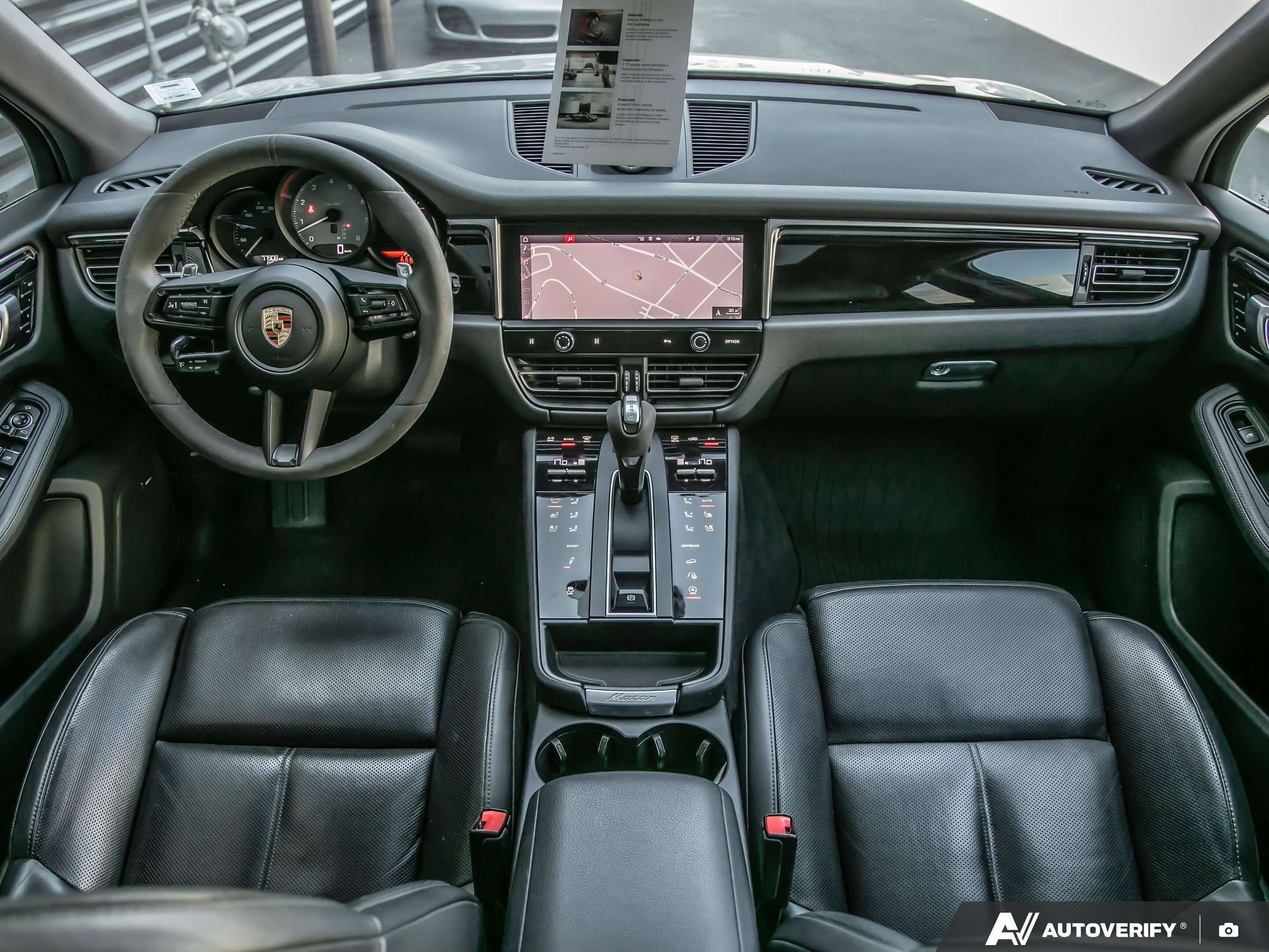 2023 Porsche Macan S thumb 28