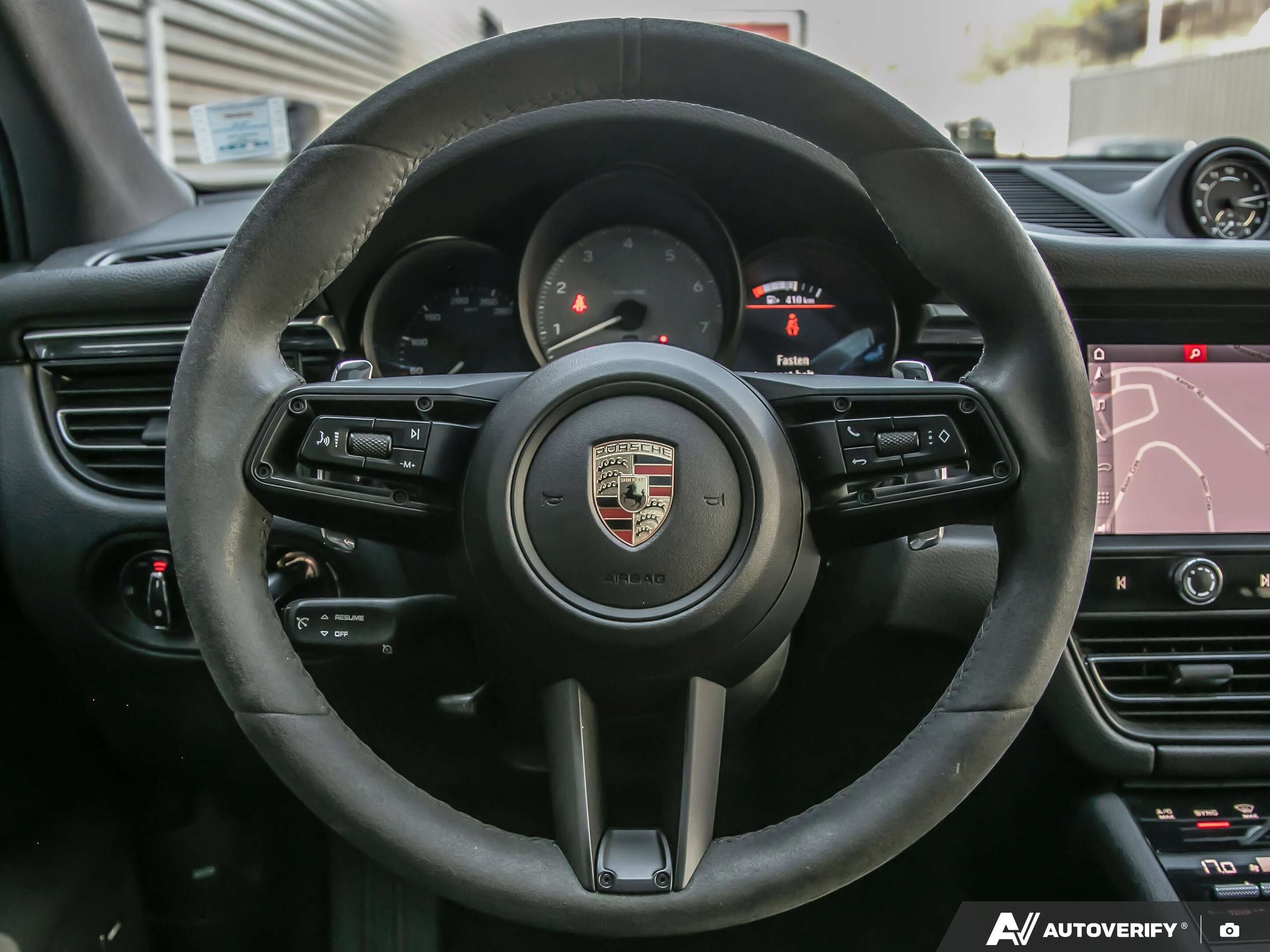 2023 Porsche Macan S thumb 17