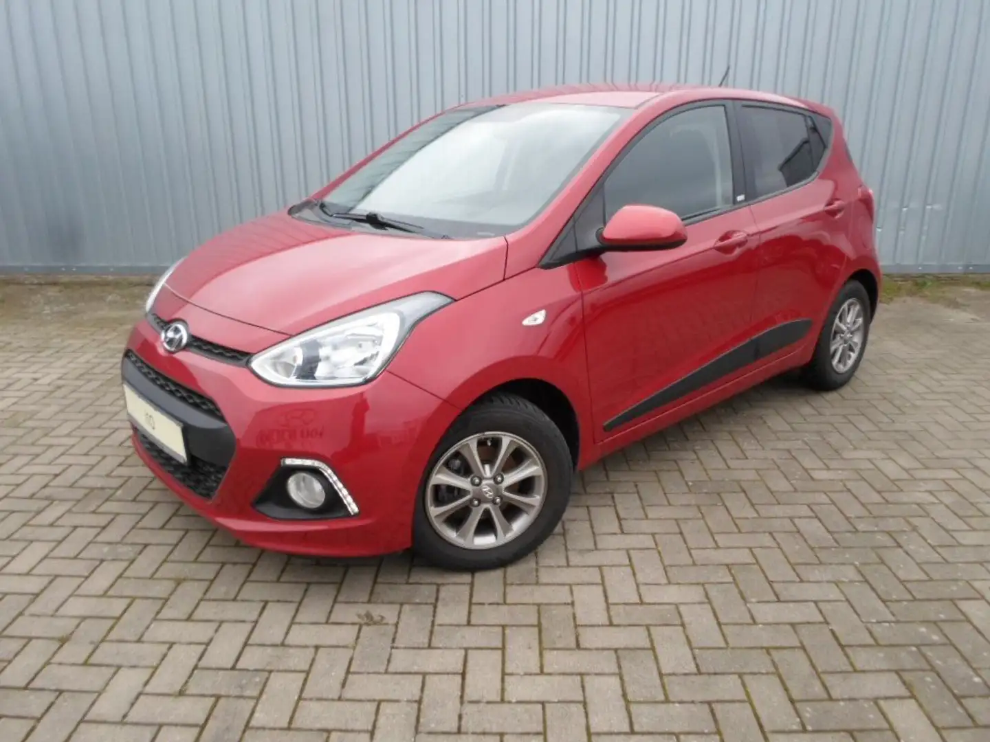 Hyundai i10 1.0 Passion Rot - 1
