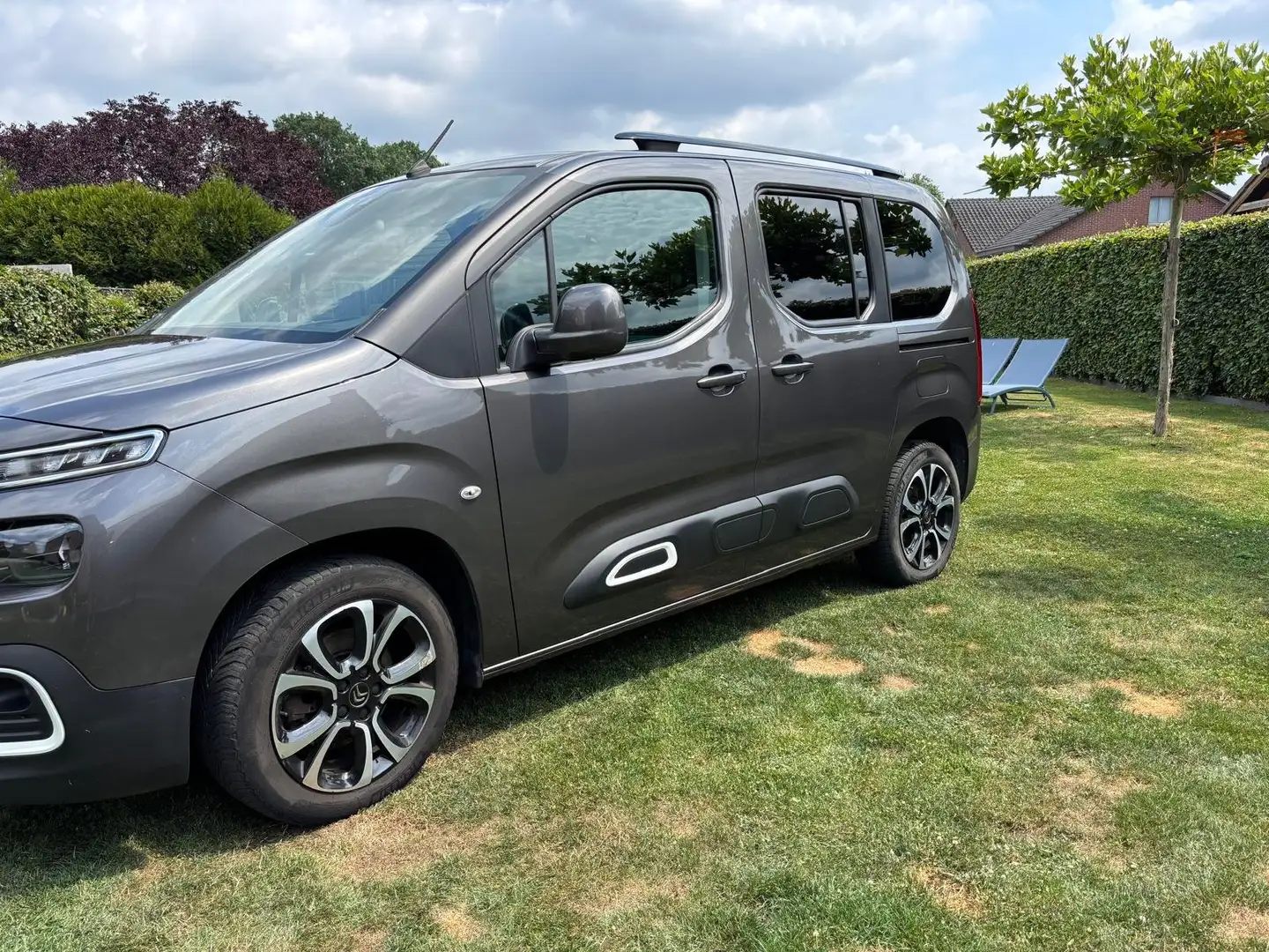 Citroen Berlingo Berlingo M PureTech 130 EAT8 SHINE Zilver - 2