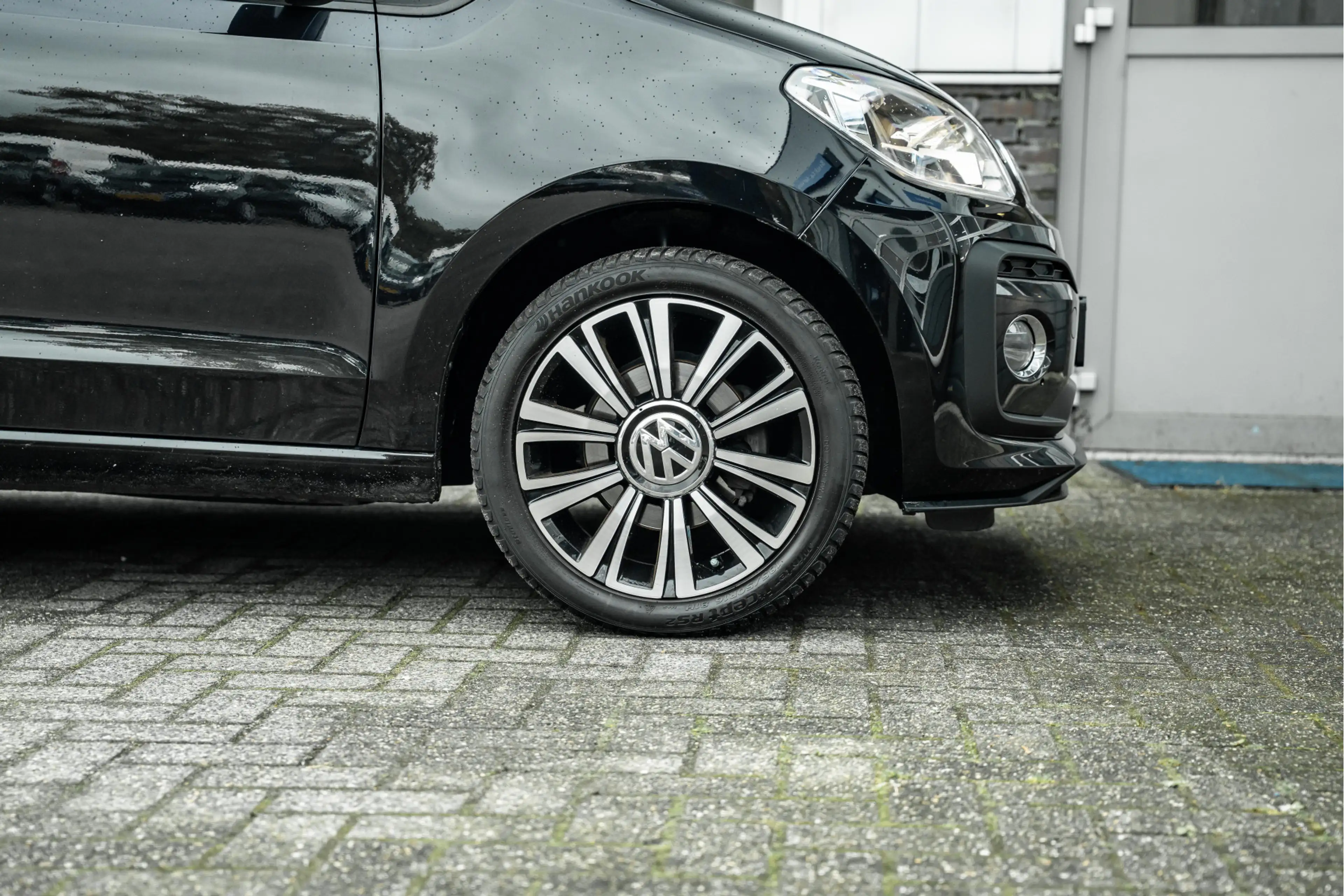 Volkswagen up! 1.0 TSI BMT high up! — photo 4