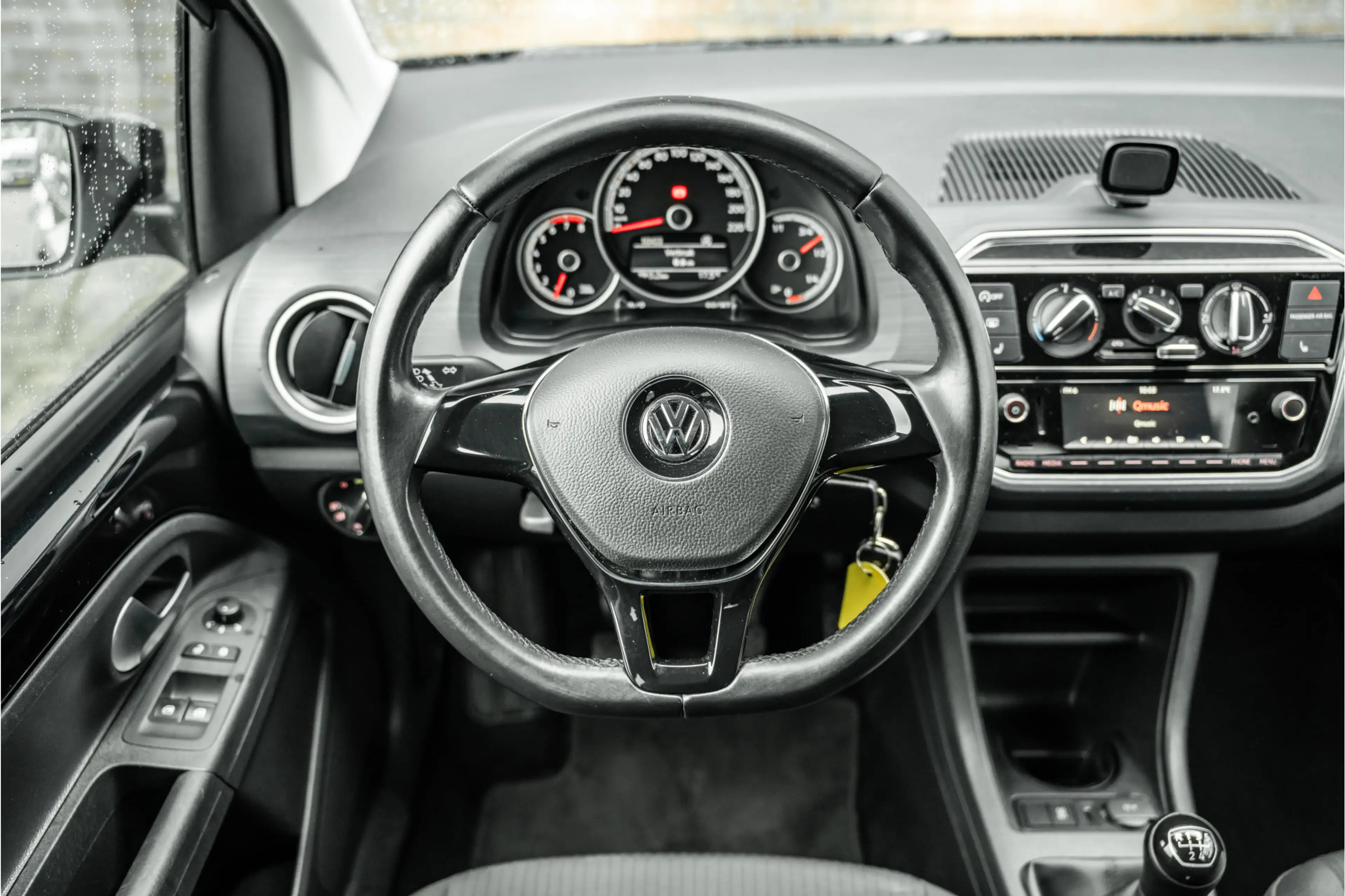 Volkswagen up! 1.0 TSI BMT high up! — photo 5