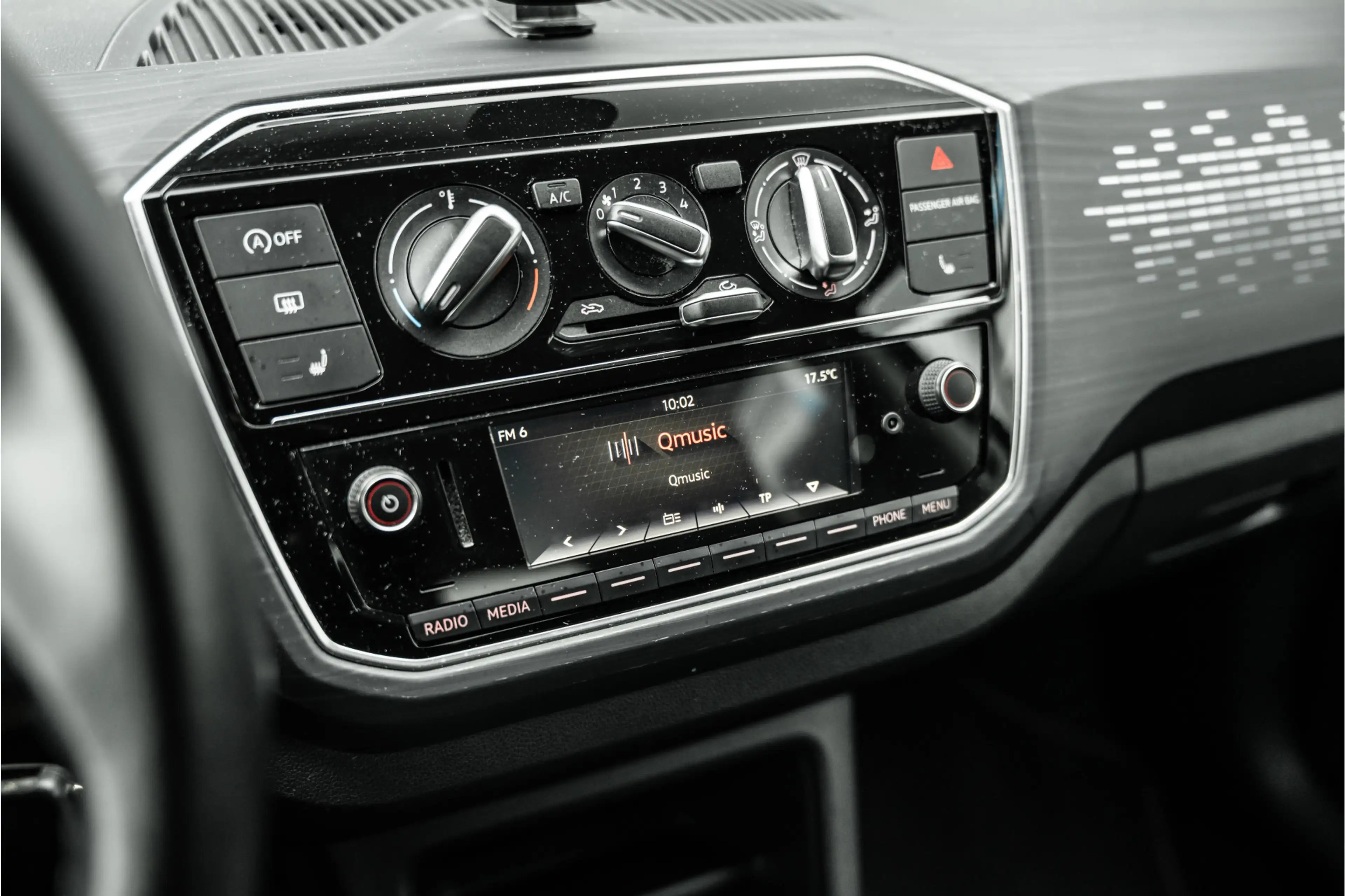 Volkswagen up! 1.0 TSI BMT high up! — photo 17