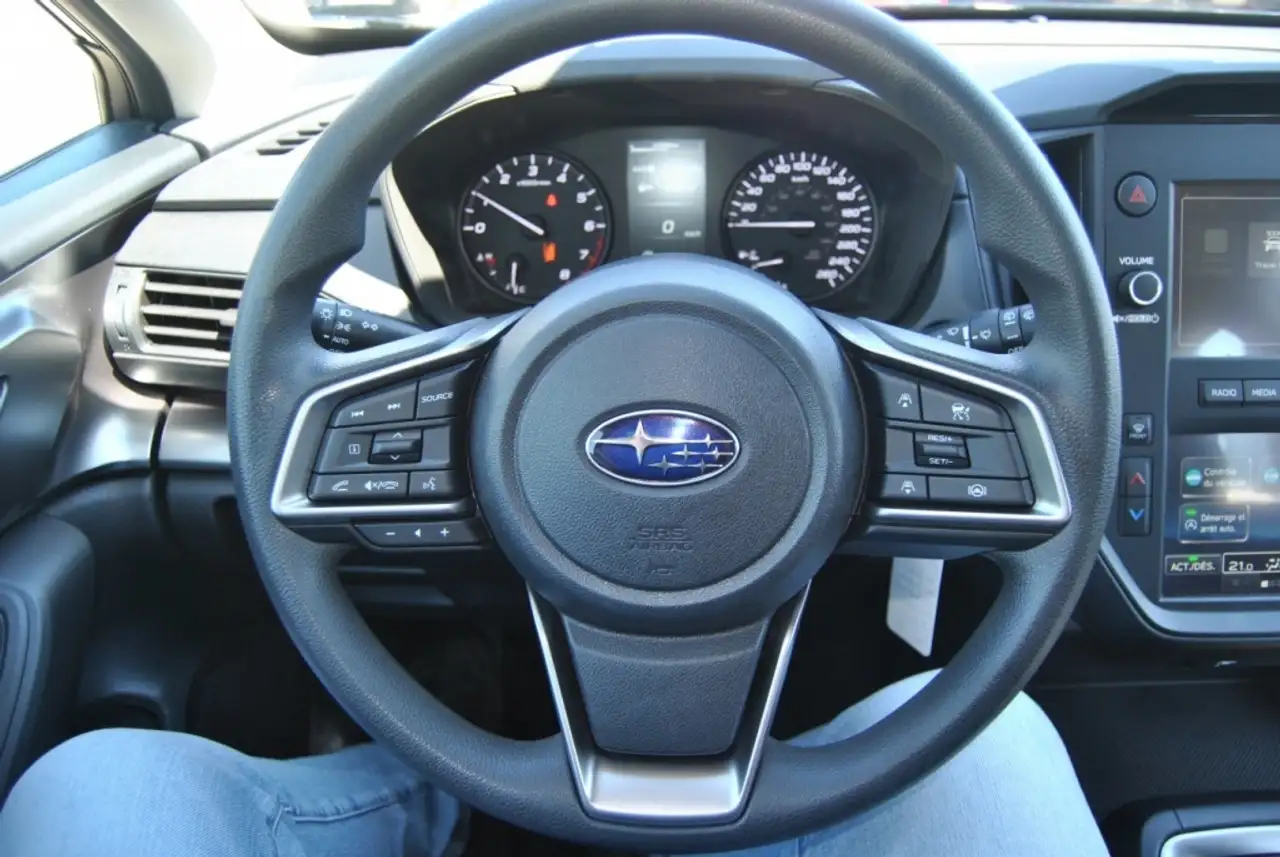 Subaru Impreza снимка Subaru Impreza