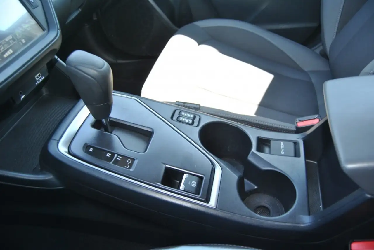 Subaru Impreza снимка Subaru Impreza