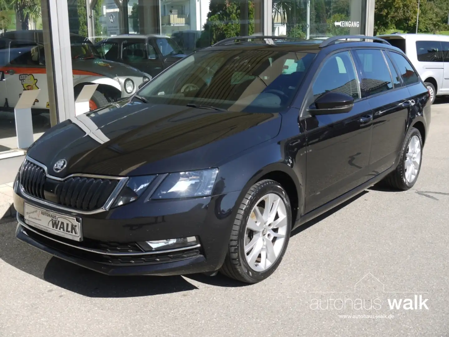 Skoda Octavia Combi 1,5 TSI DSG Style Navi Pano Schwarz - 2