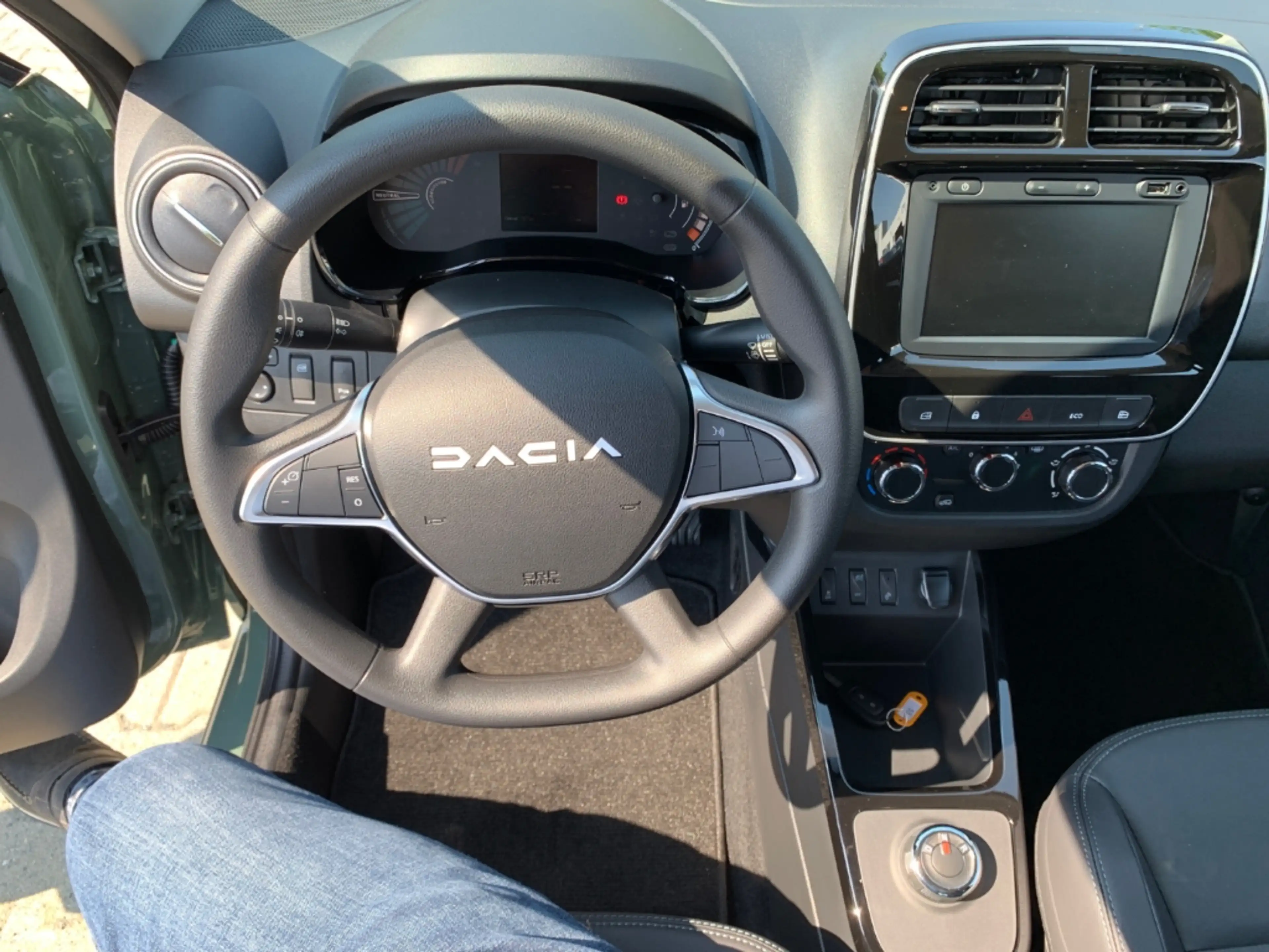 Dacia Spring ESSENTIAL ELECTRIC CCS Essential Electric 45 KLIMA — photo 12