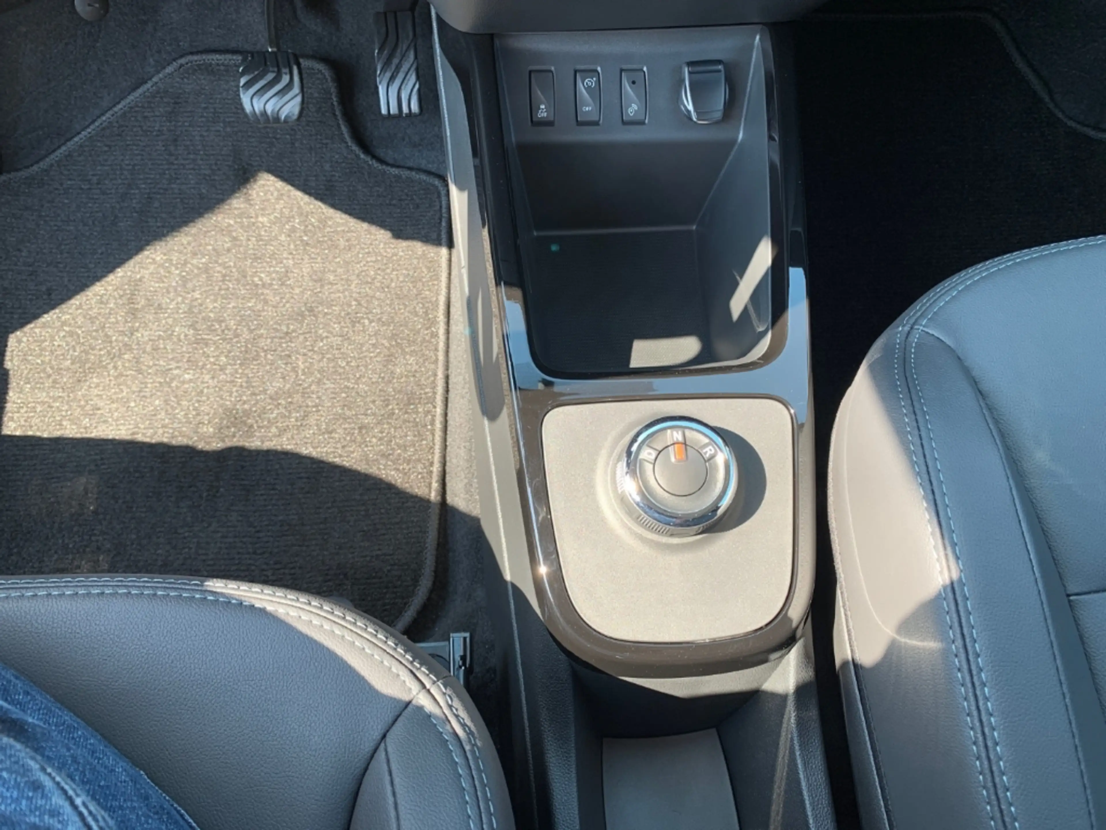 Dacia Spring ESSENTIAL ELECTRIC CCS Essential Electric 45 KLIMA — photo 15