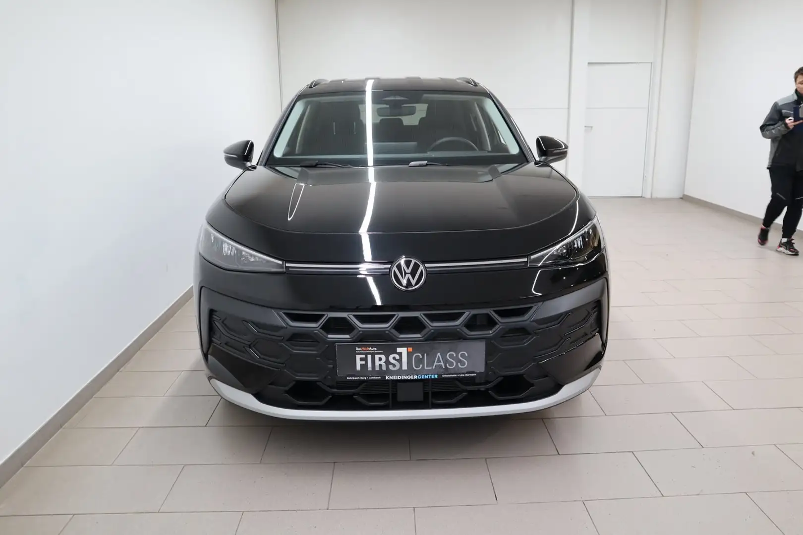 Volkswagen T-Roc Life eTSI DSG Schwarz - 2