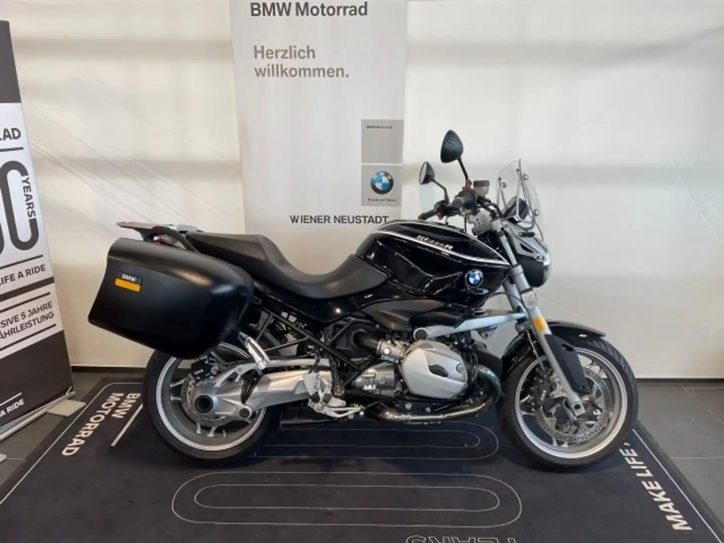 BMW R 1200 R R 1200 R Schwarz - 2