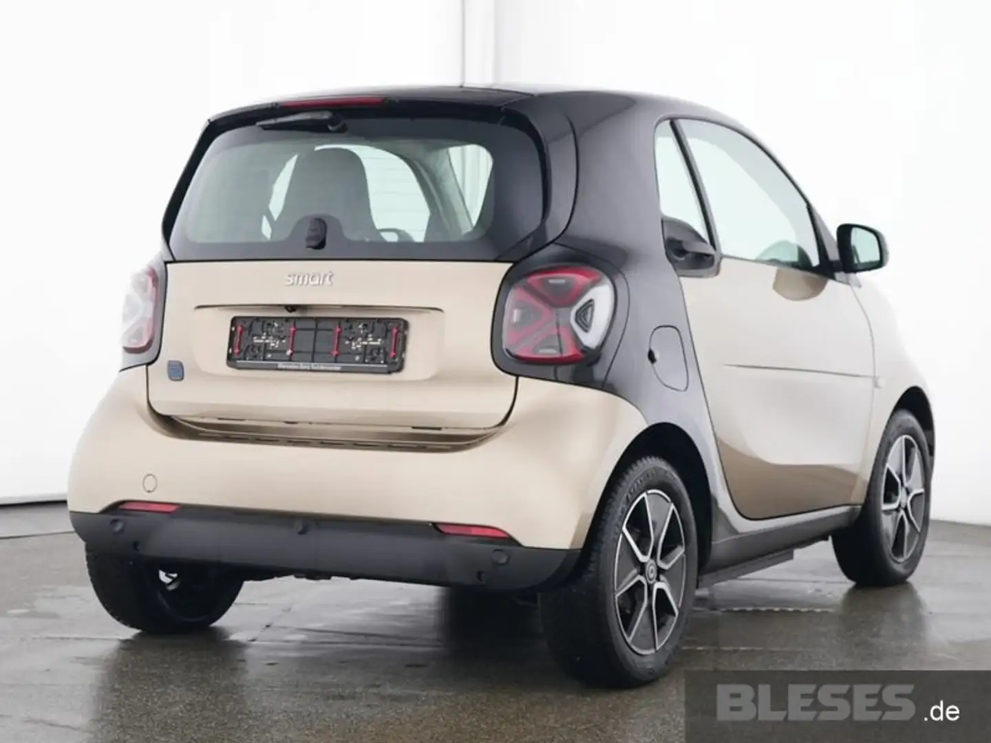smart forTwo smart EQ fortwo Exclusive Plus+22kW+Kamera+Winter Beige - 2