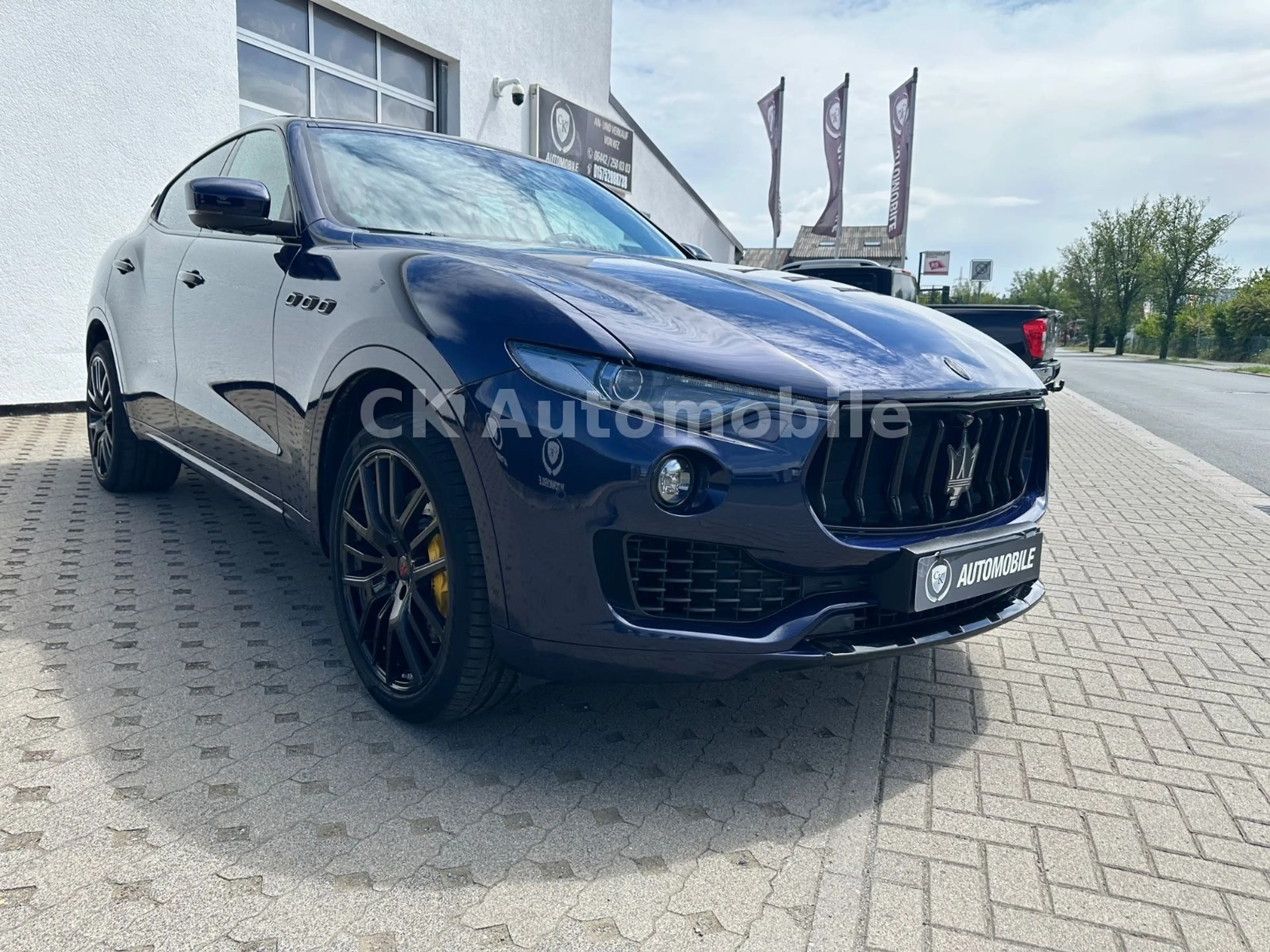 Maserati Levante GranLusso S Q4/Navi/Pano/LED/360°Kam. — photo 3