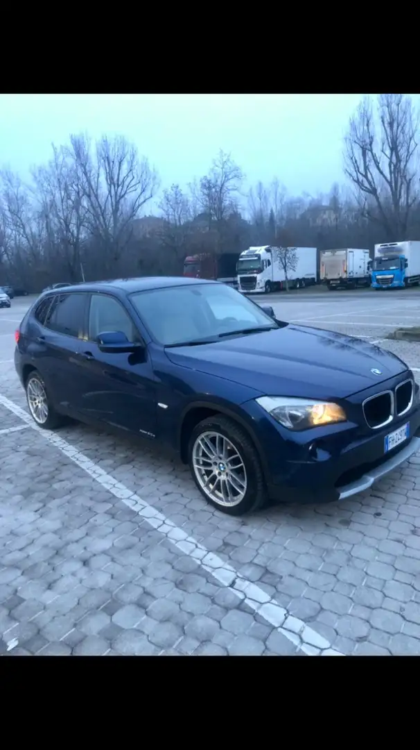 BMW 120 BMW X1 20d Blu/Azzurro - 2