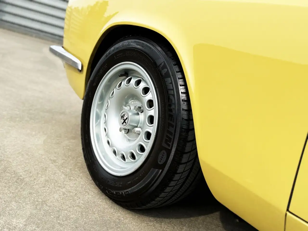 Alfa Romeo GTV 2000 GT Veloce "Giallo Piper" (gelb), foto 10