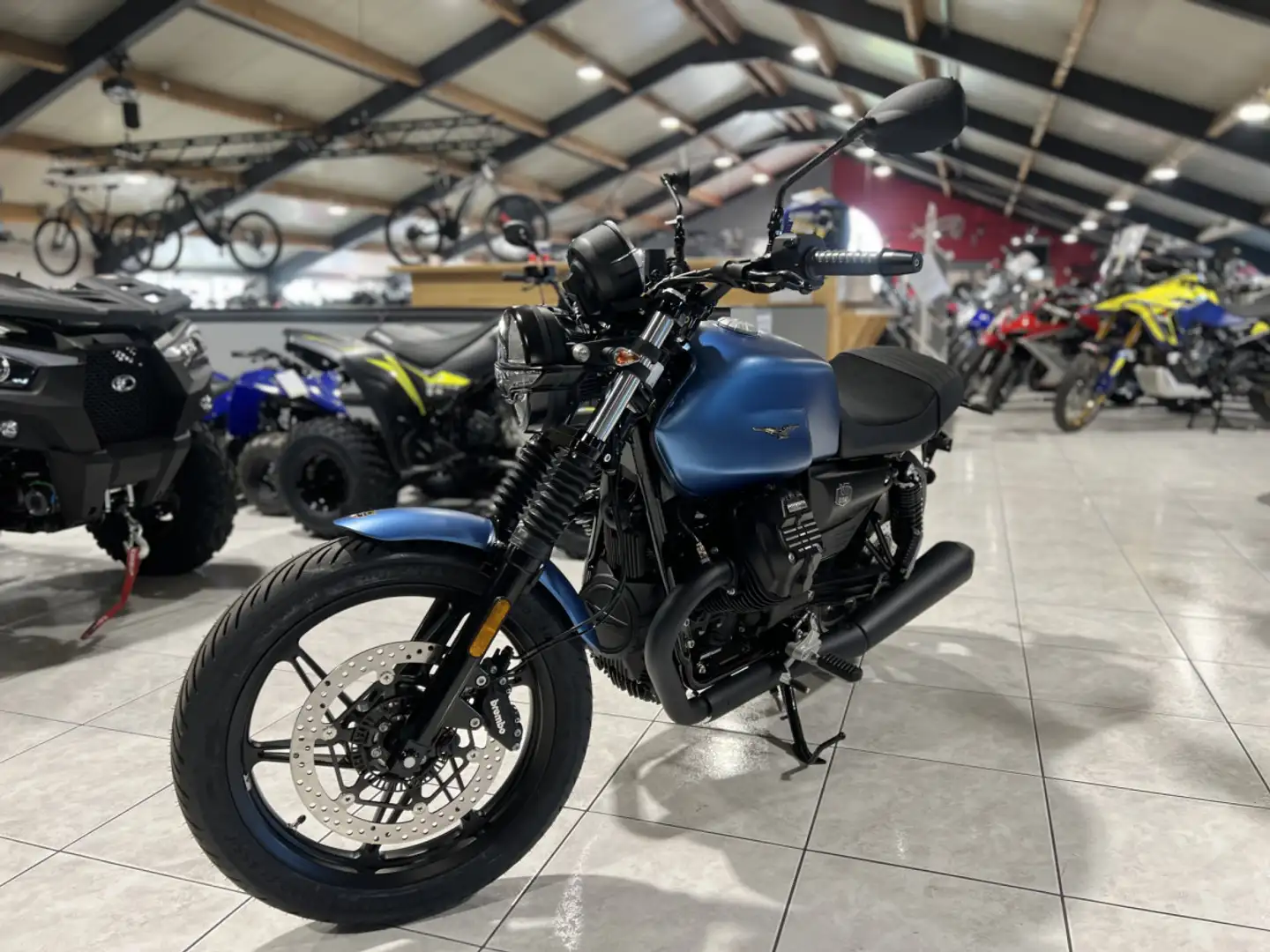 Moto Guzzi V 7 STONE IV ABS STONE Bleu - 2
