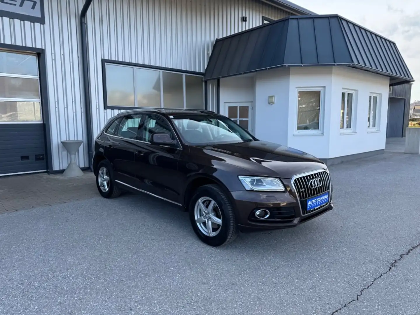 Audi Q3 Q5 2.0 TDI quattro Style Braun - 1