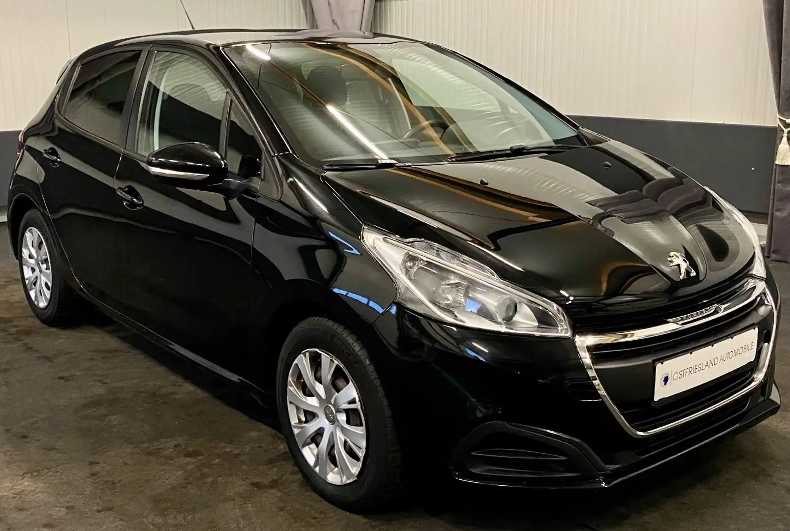 Peugeot 208 Active, Tempomat, Sitzheizung,Klimaautomatik Schwarz - 1