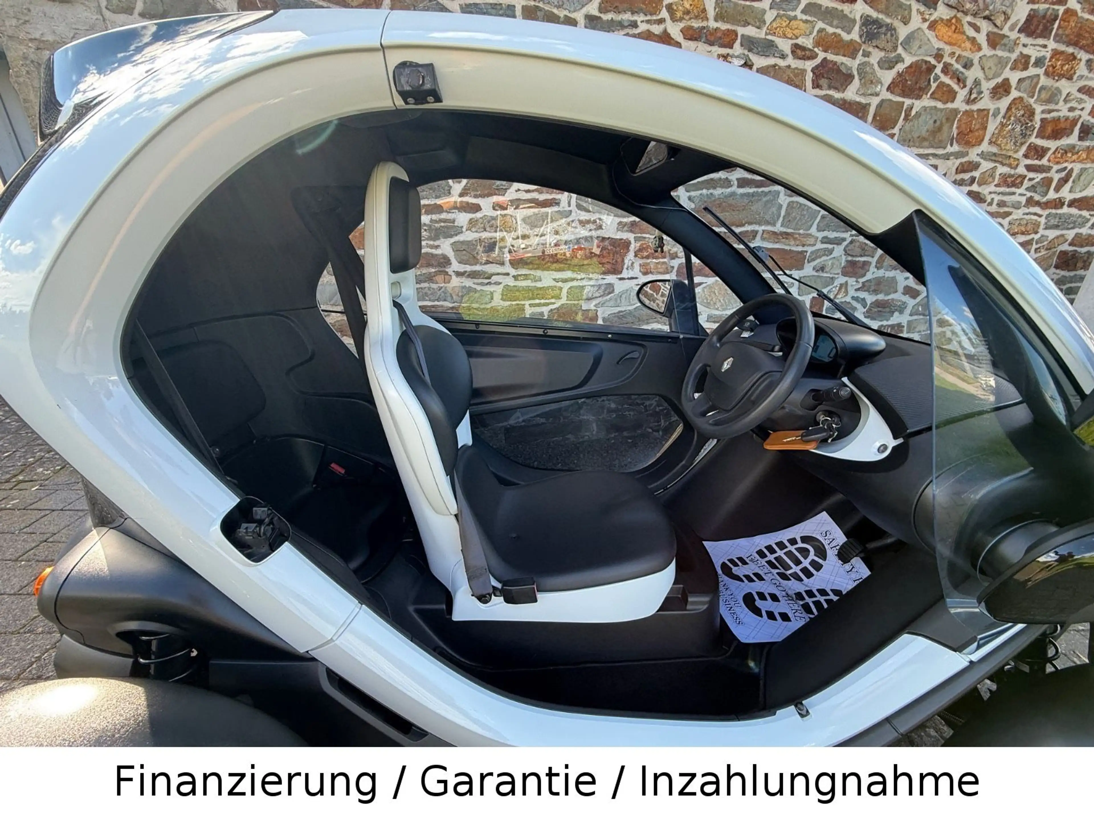 Renault Twizy Technic — photo 15