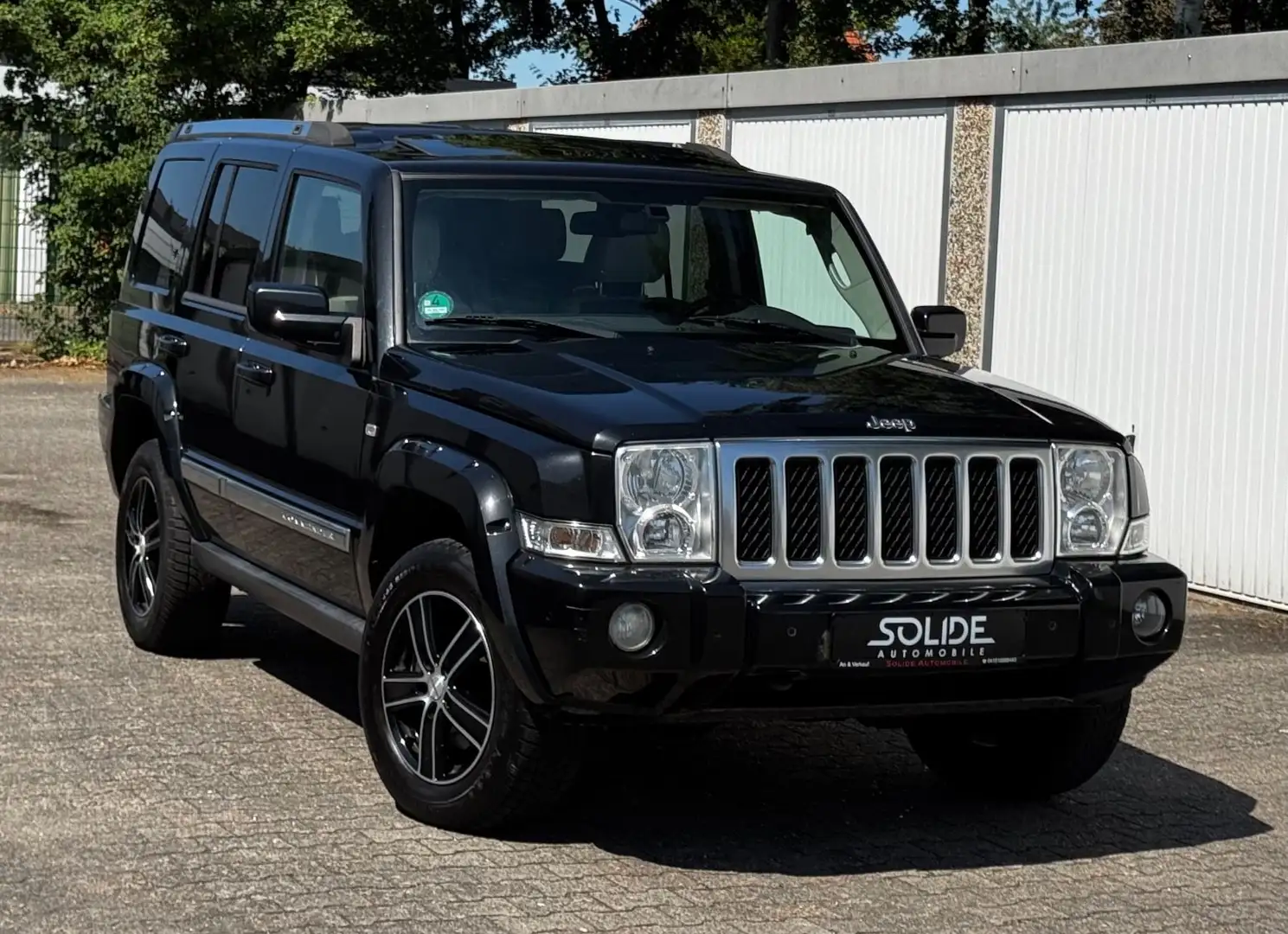 Jeep Commander Overland 3.0 CRD Autom. Schwarz - 1