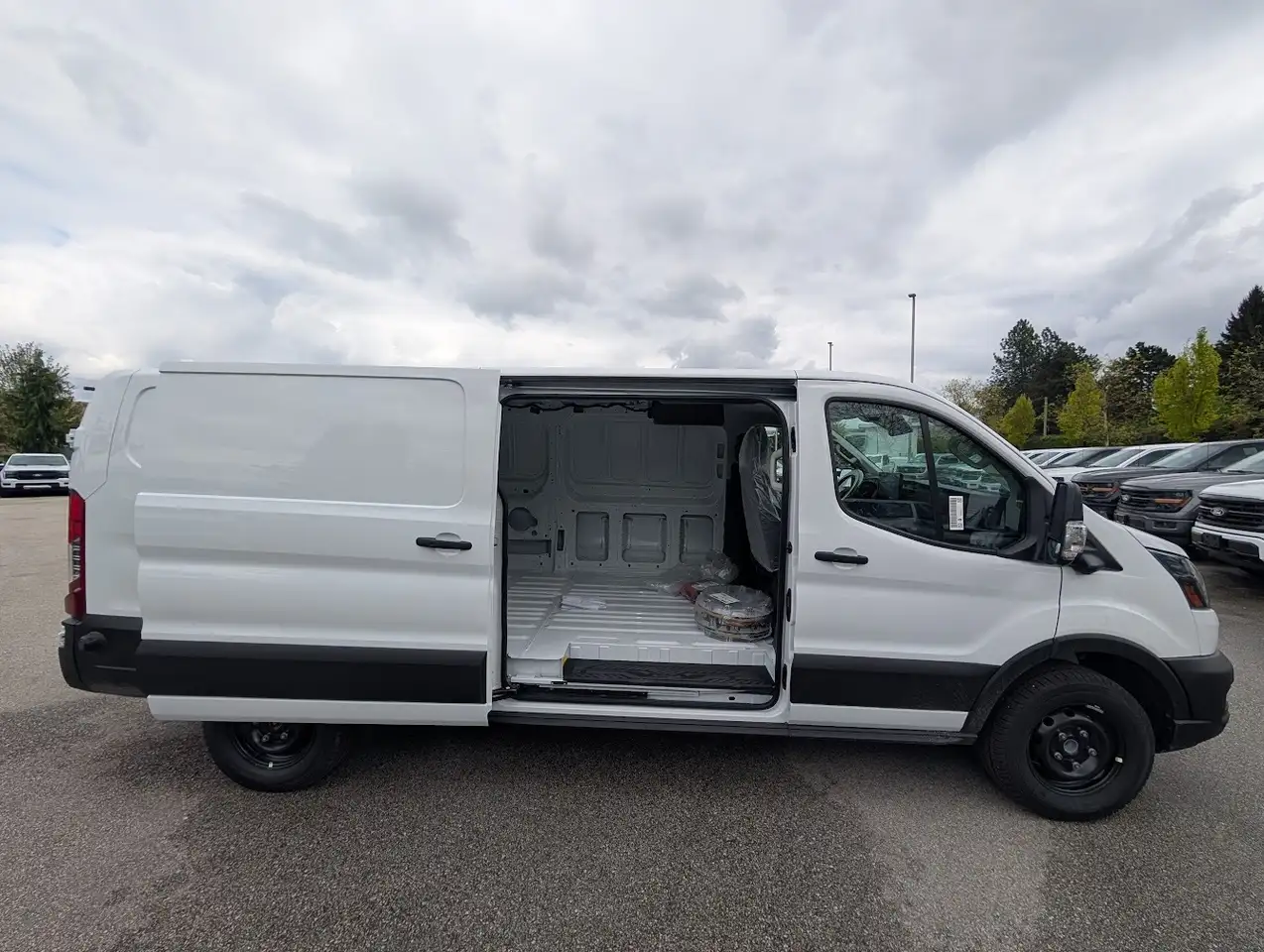 Ford E-Transit снимка Ford E-Transit