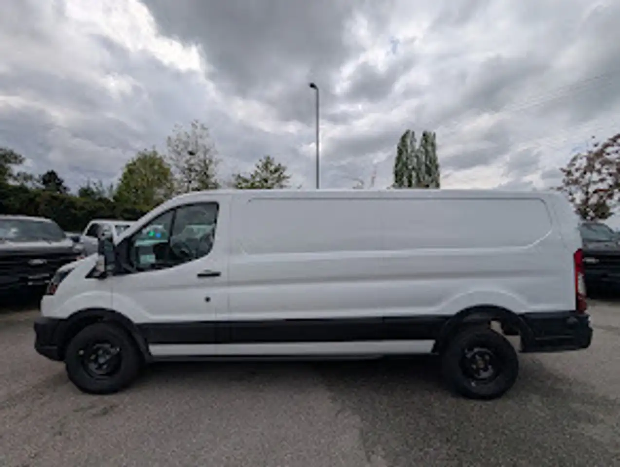 Ford E-Transit снимка Ford E-Transit