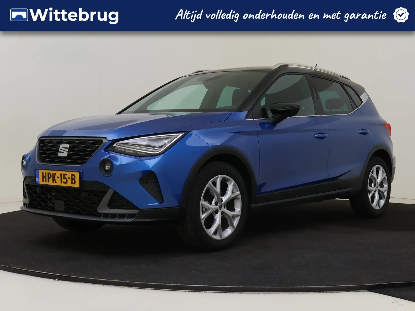 SEAT Arona 1.5 TSI 150pk FR Business Intense Automaat | Camer Blauw - 1