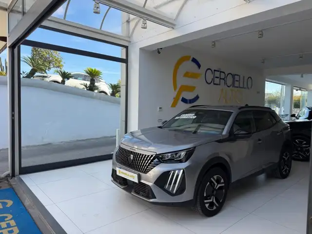 Peugeot 2008 PureTech 130 S&S EAT8 Allure da €229,00 mensili