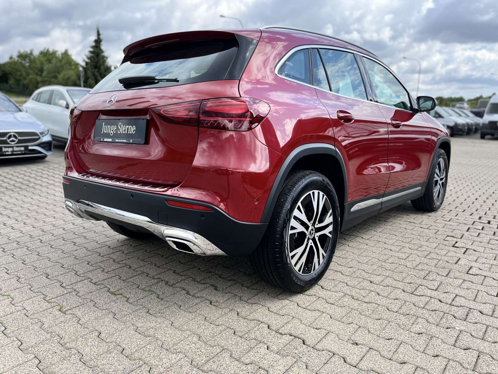 Mercedes-Benz GLA 180