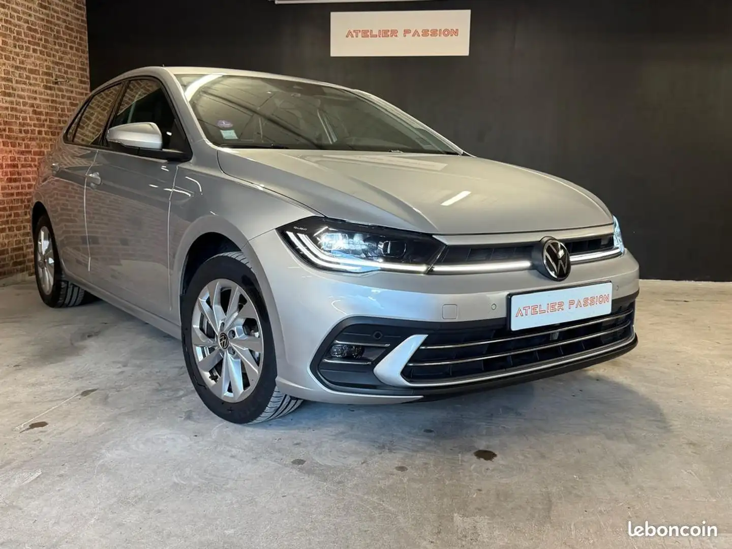 Volkswagen Polo Style 1.0 TSI Gris - 1