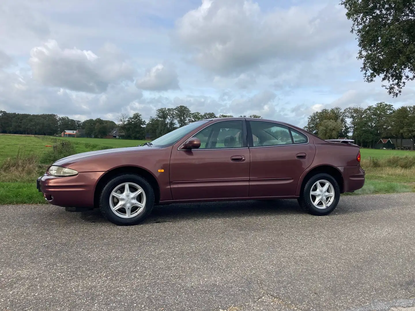 Chevrolet Alero 3.4 V6 Automaat Braun - 2