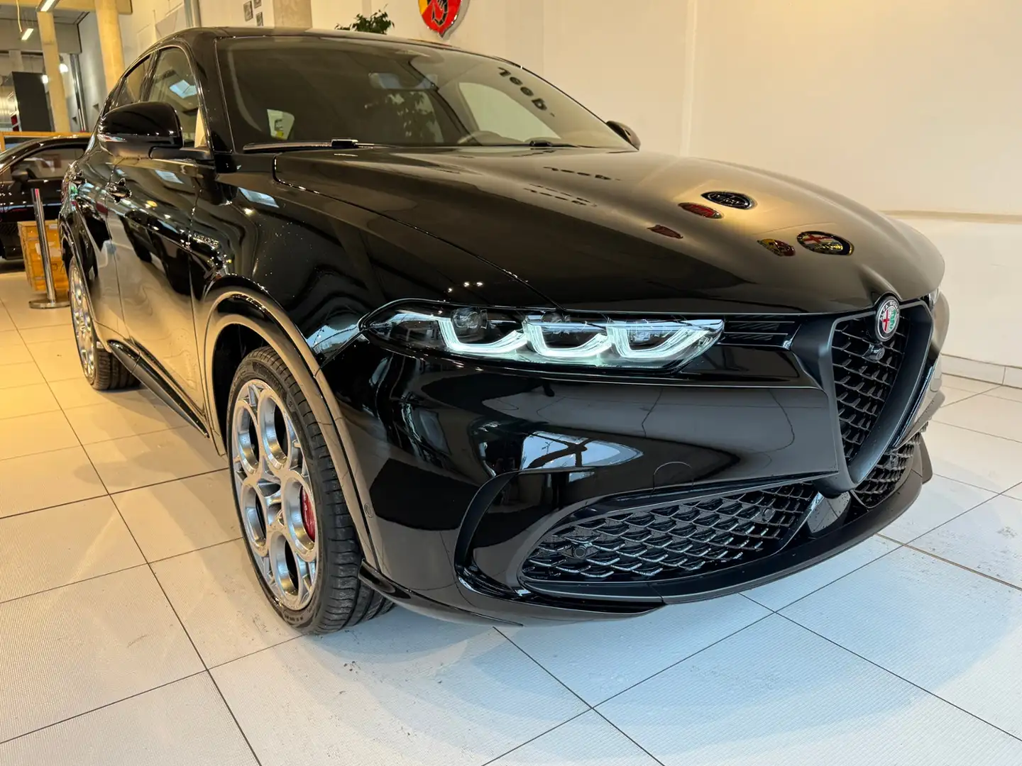 Alfa Romeo Tonale Veloce 1.6 Diesel Noir - 2