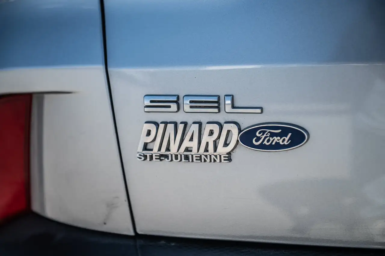 Ford Escape снимка Ford Escape