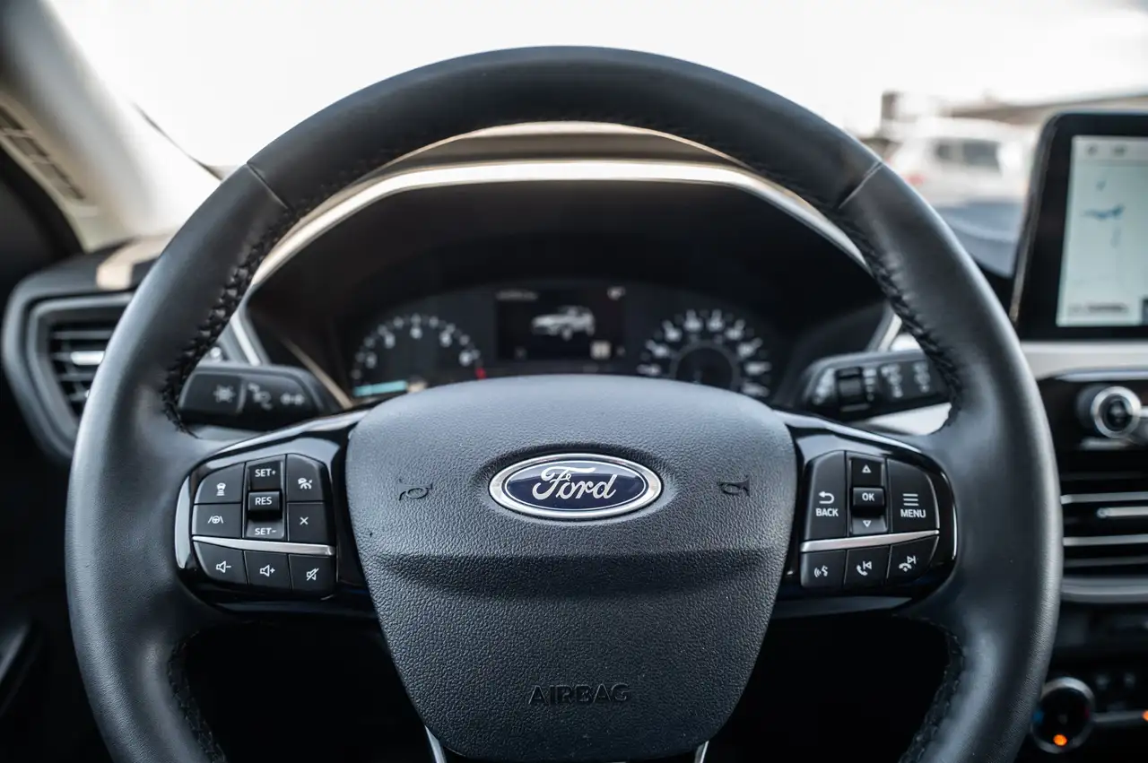 Ford Escape снимка Ford Escape