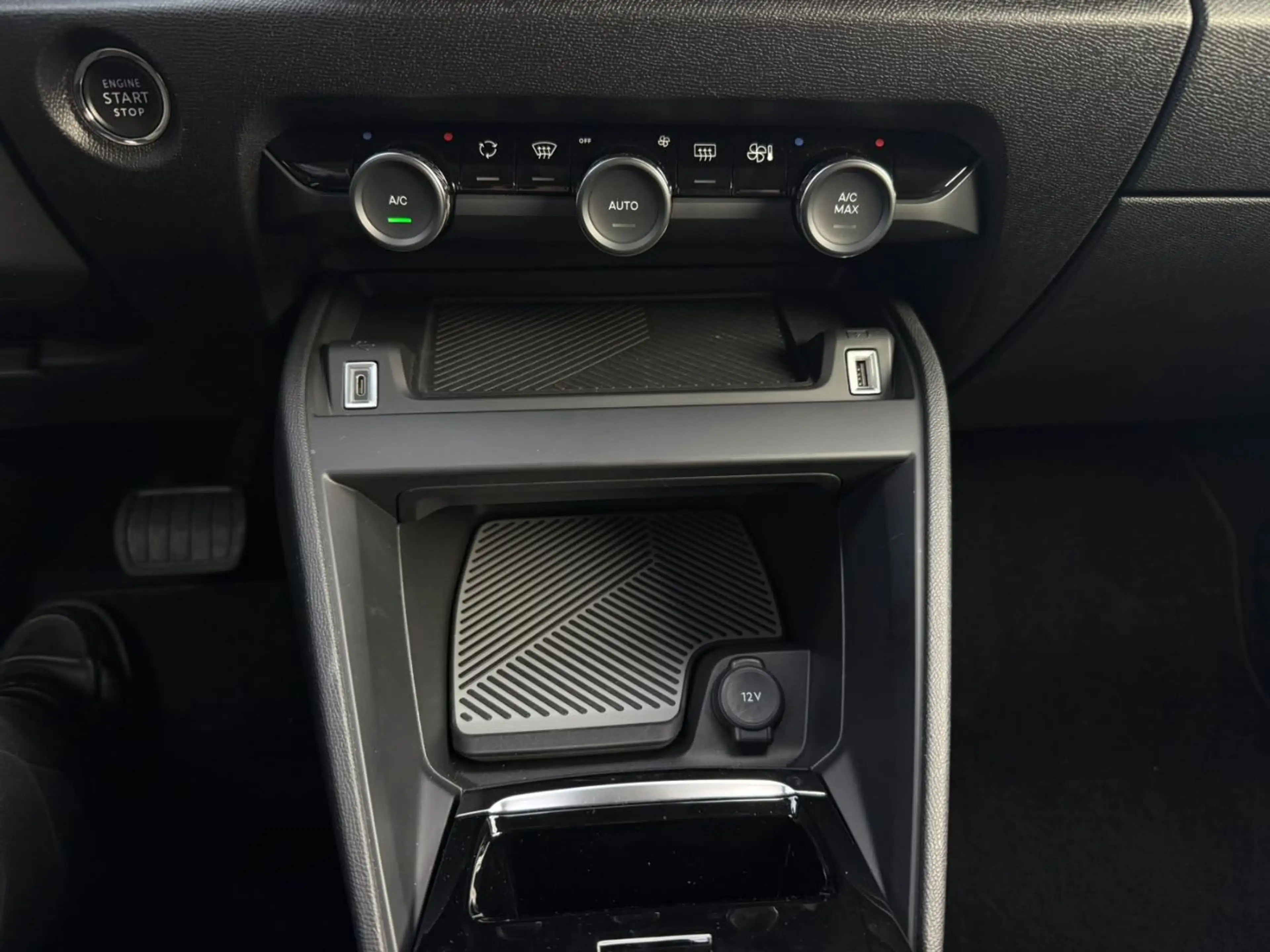 Citroen C4 1.2 PureTech 130 Max LED+Navi+SHZ+2xKlima+LM — photo 15