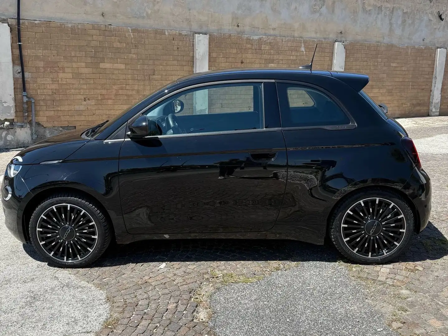Fiat 500e 500e42 kWh Icon Nero - 2
