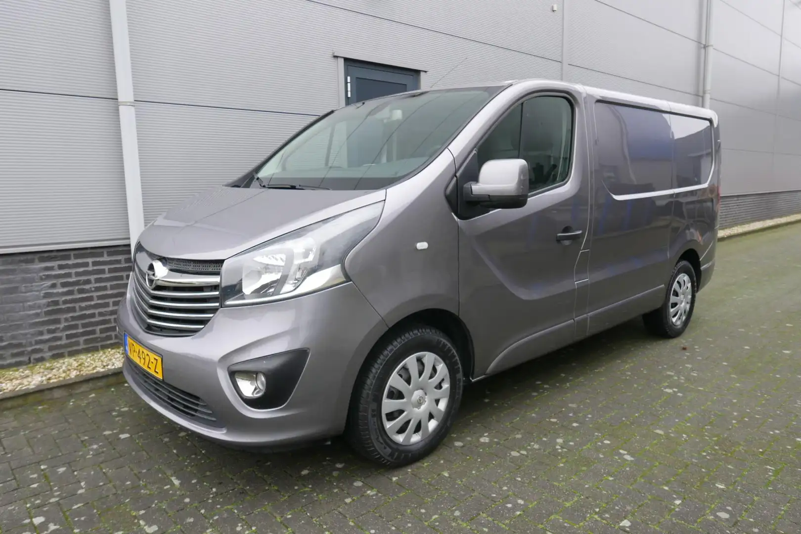 Opel Vivaro 1.6 CDTI120 PK L1H1 Sport EcoFlex AIRCO,NAVI,TREKH Gris - 2