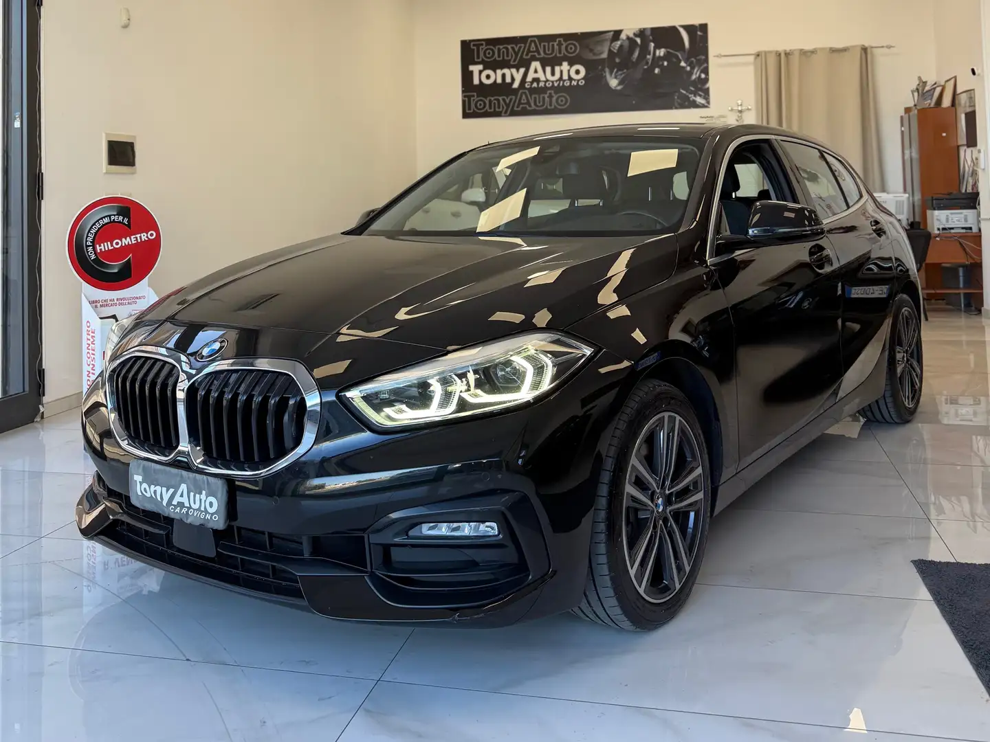 BMW 118 118d Sport auto VIRTUAL COCKPIT,NAVI,APPLE CARPLAY Negro - 2