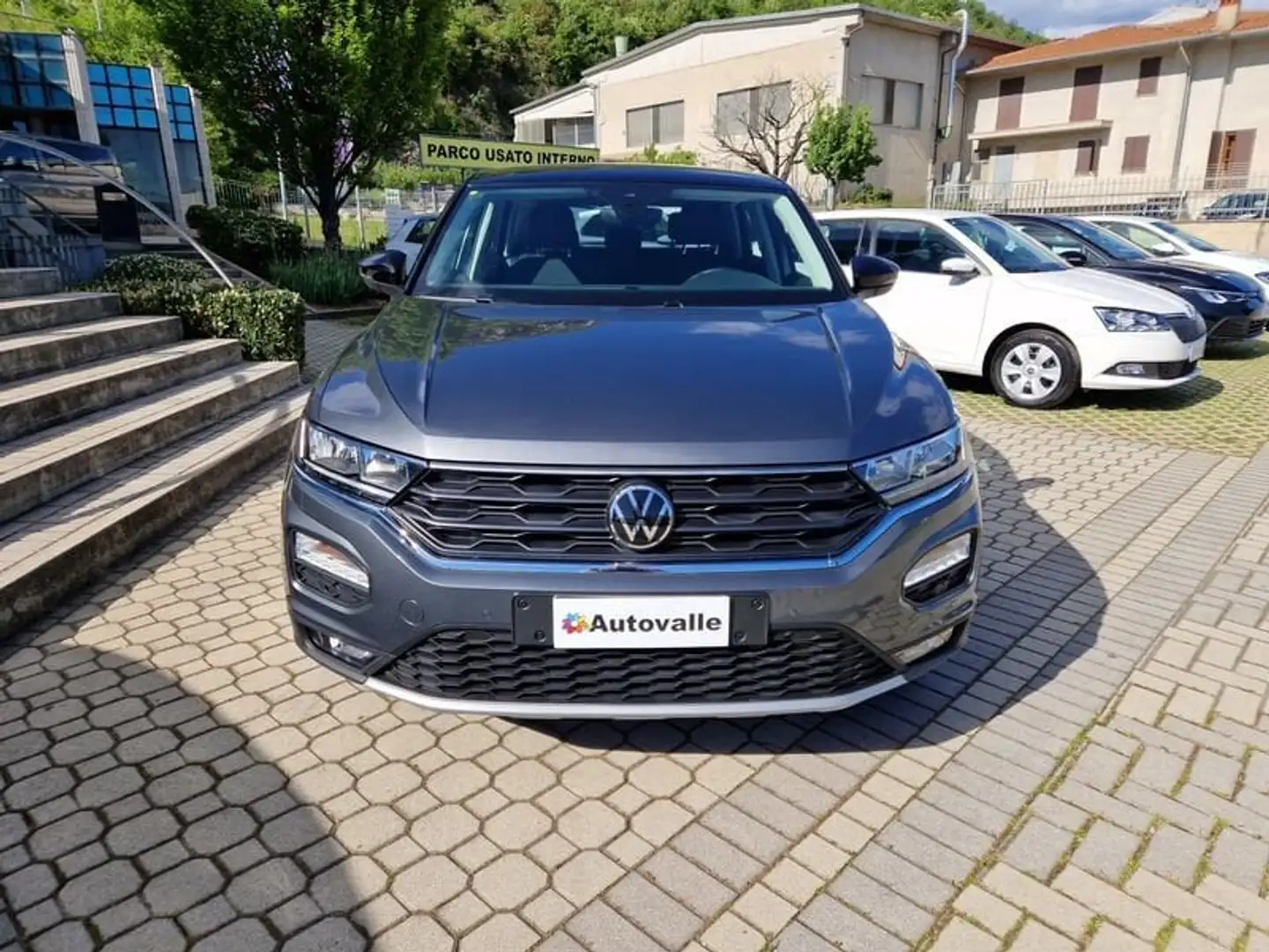 Volkswagen T-Roc 1.5 TSI ACT Style BlueMotion Technology Gris - 2