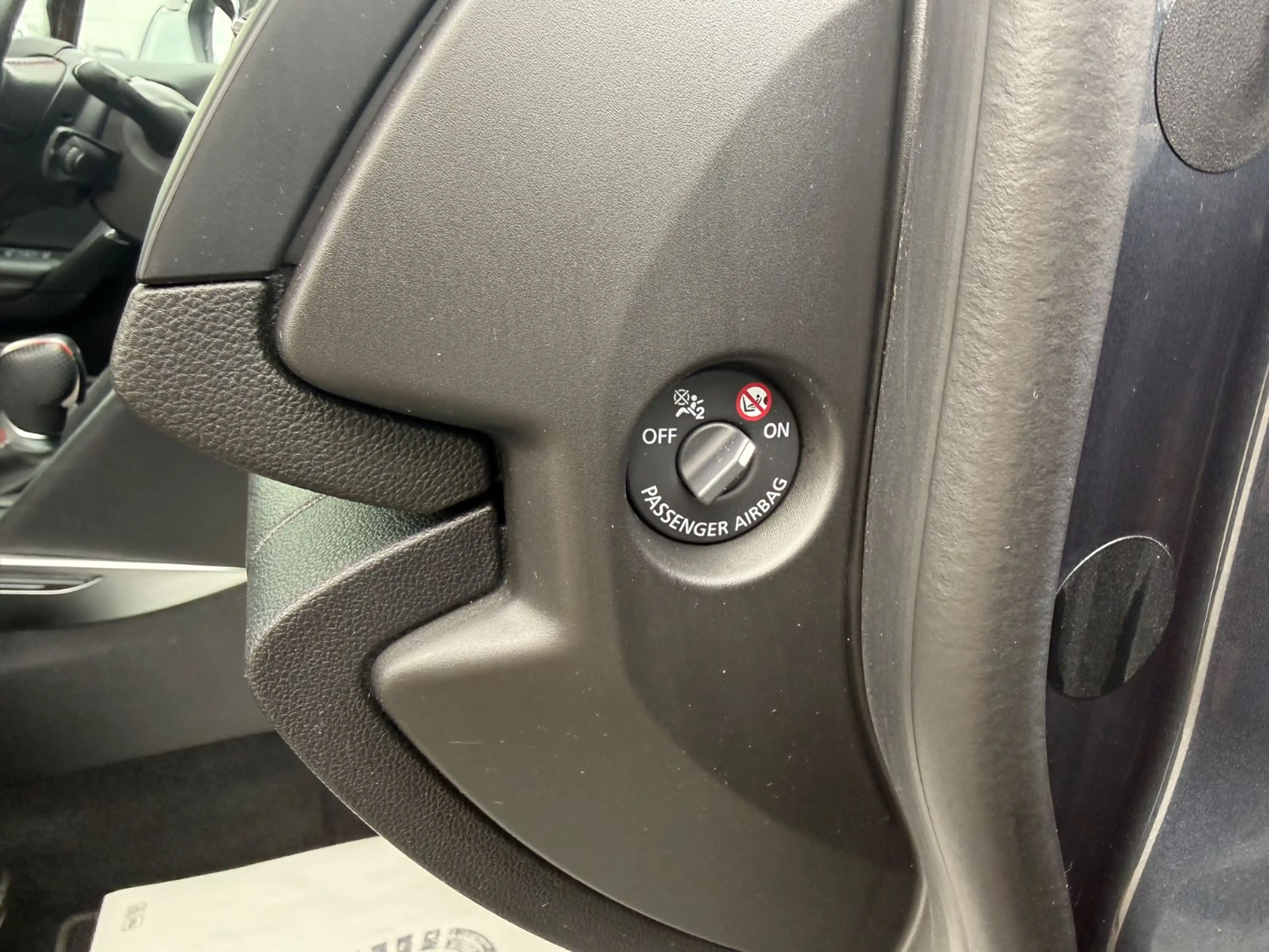 Renault Megane IV Grandtour R.S. Line - AUT./LEDER/NAVI — photo 14