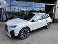 BMW iX xDrive40 71kWh Sportpaket, AHK Weiß - thumbnail 3