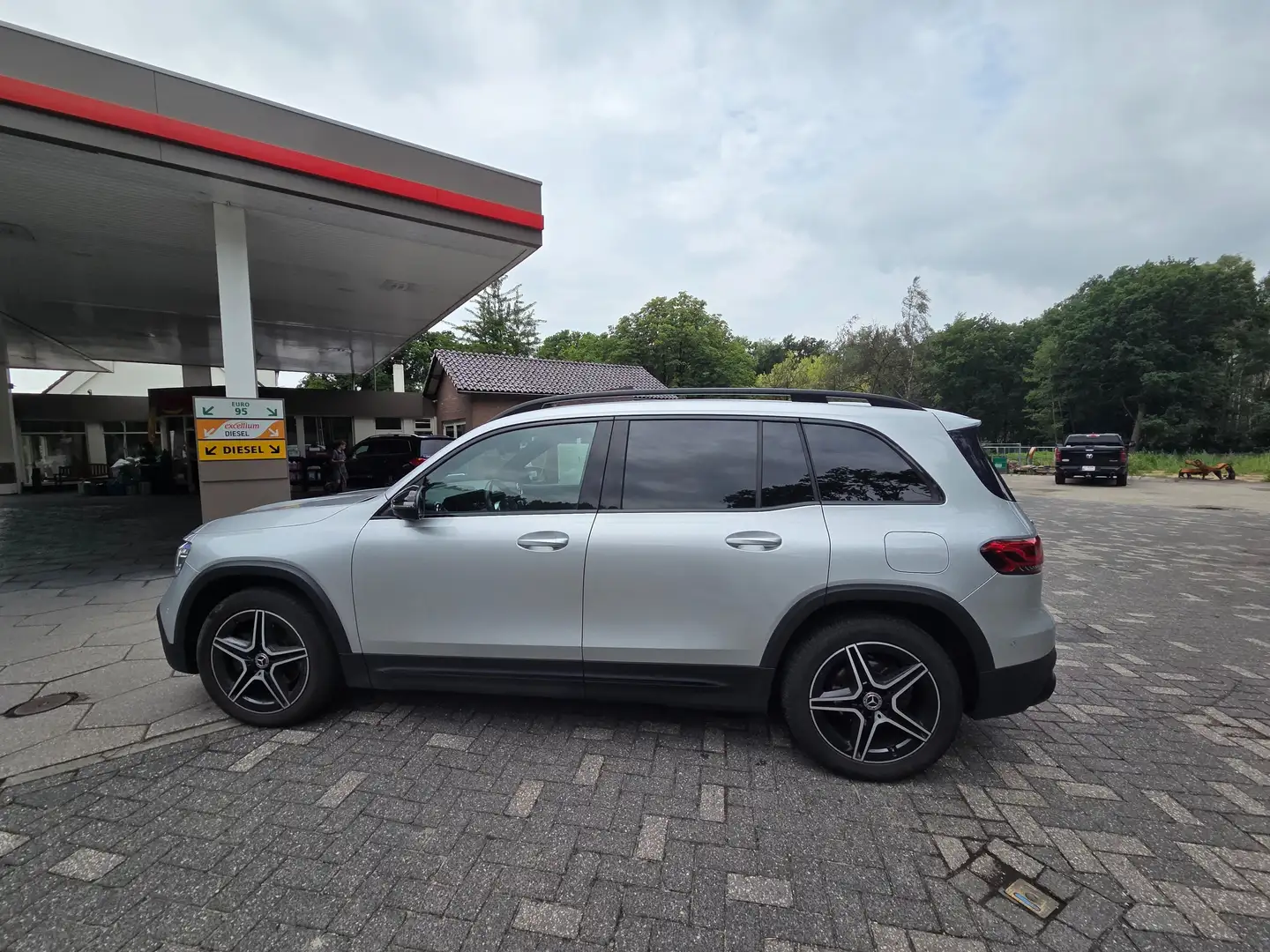 Mercedes-Benz GLB 200 GLB 200 d Bns Solut. AMG Zilver - 1