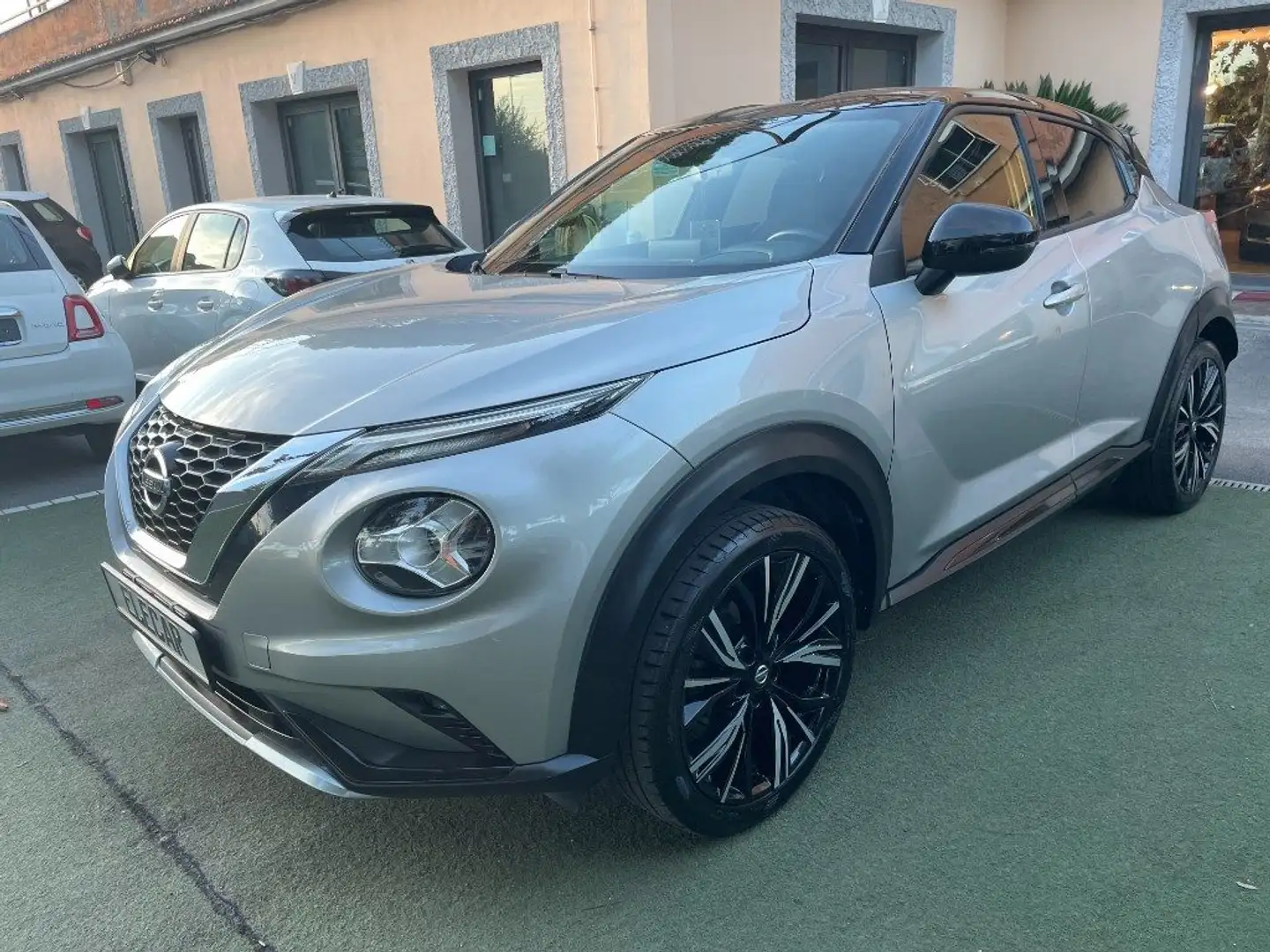 Nissan Juke 1.0 DIG-T 114 CV N-Design Argent - 1