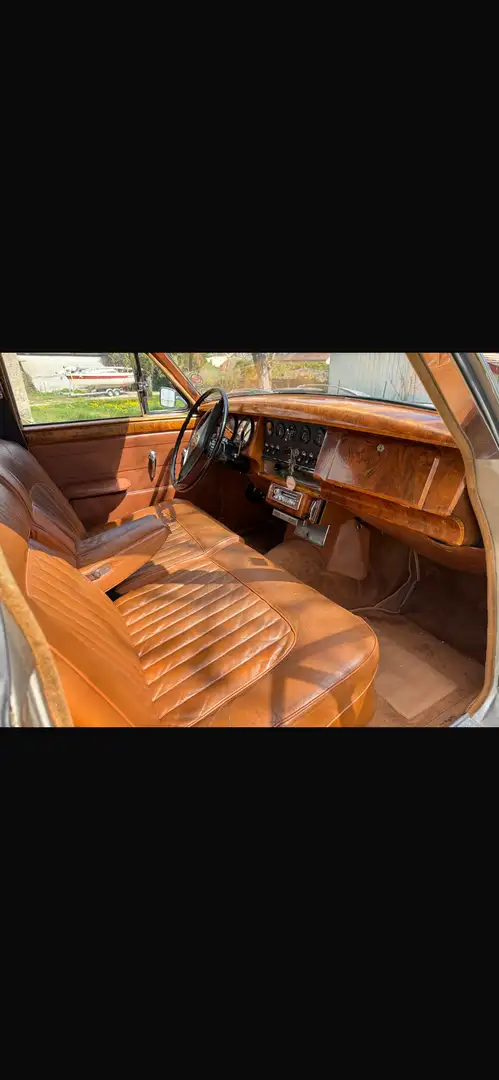 Daimler V8 Срібний - 2