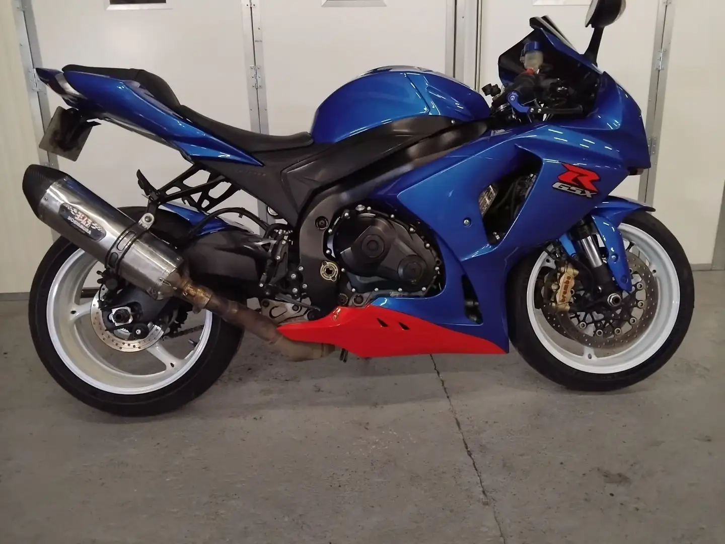 Suzuki GSX-R 1000 - 1