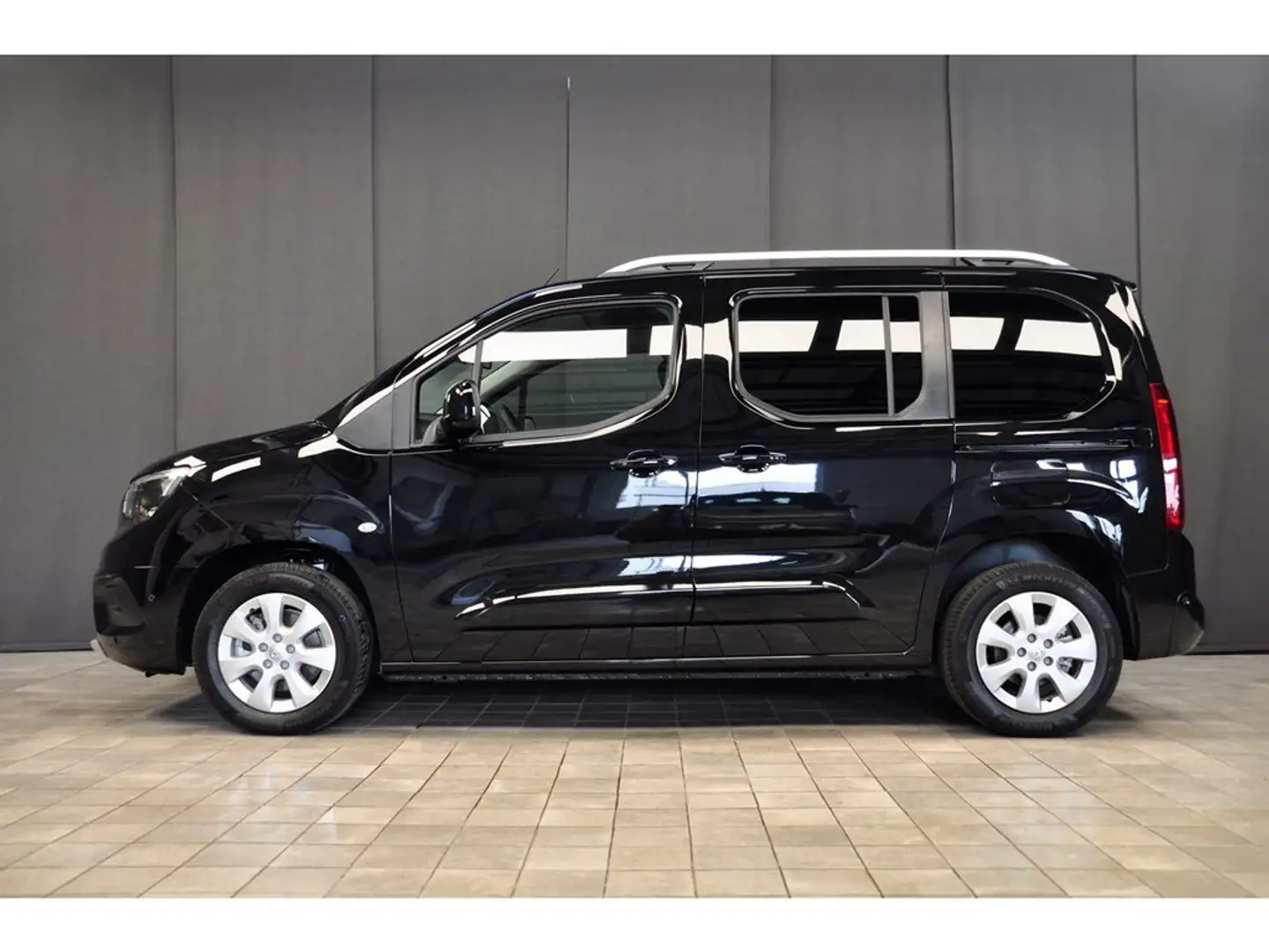 Opel Combo-e Life Edition Schwarz - 2