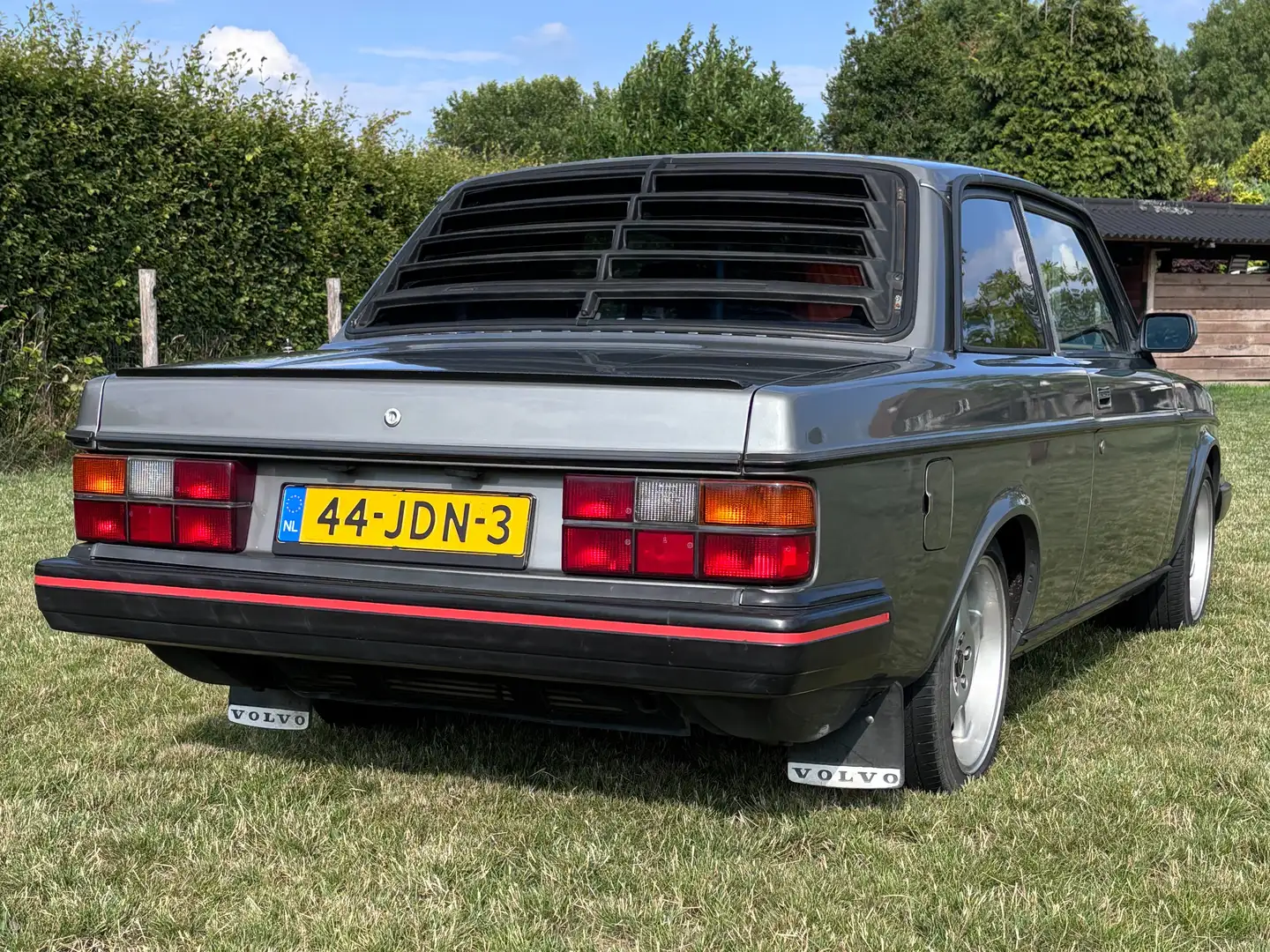 Volvo 240 242 Turbo Gris - 2