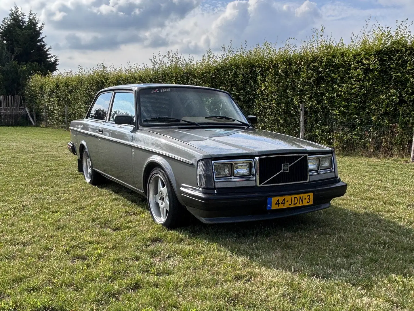 Volvo 240 242 Turbo Gris - 1