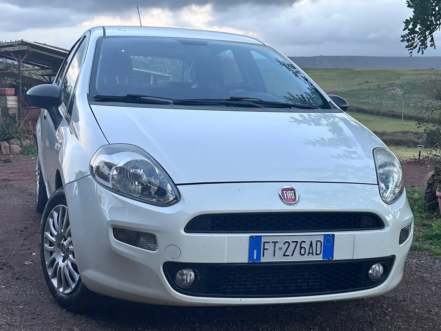Fiat Grande Punto Grande Punto 5p 1.3 mjt 16v Dynamic 90cv 6m FL White - 2