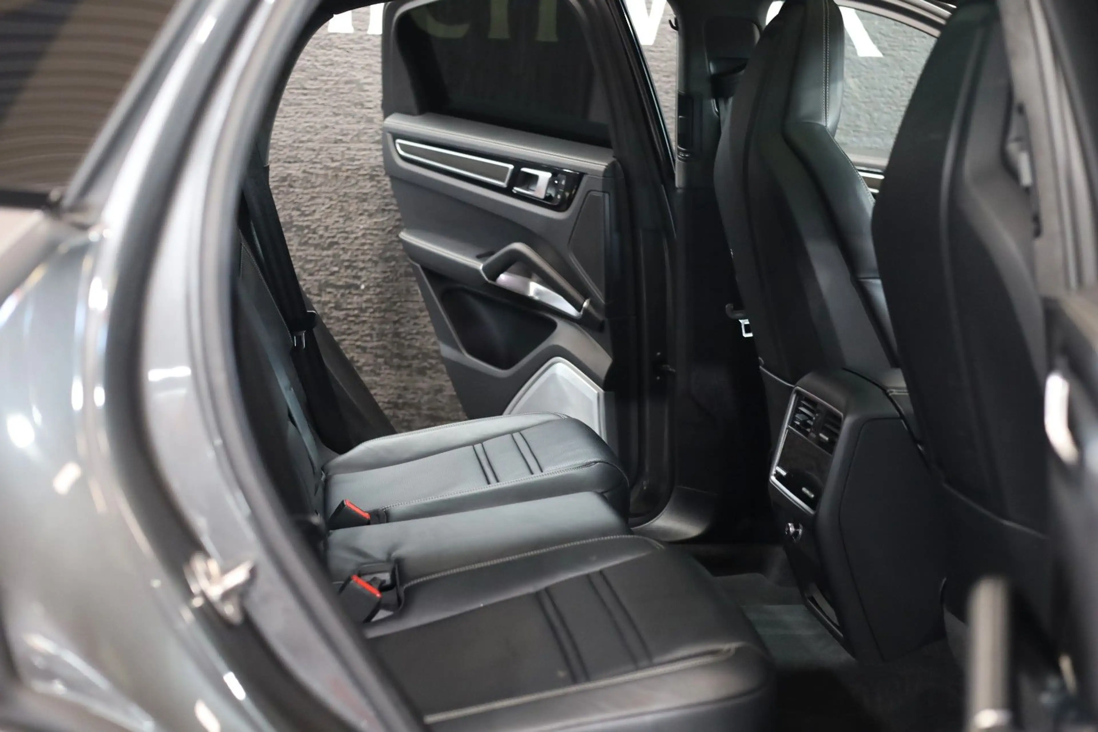 Porsche Cayenne Coupe Turbo S E-Hybrid*Techart* — photo 14